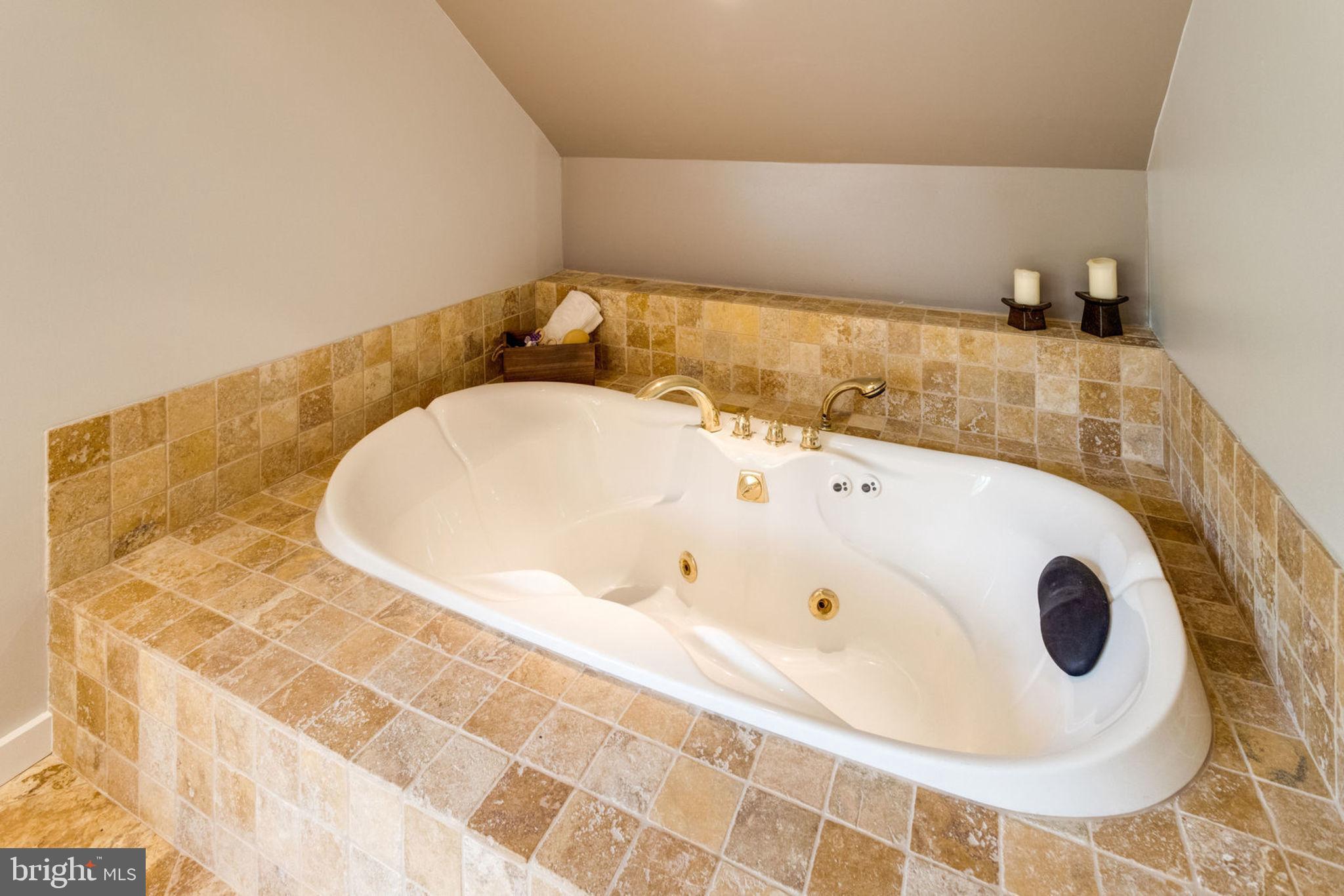 HUNTERS PLACE - Residential