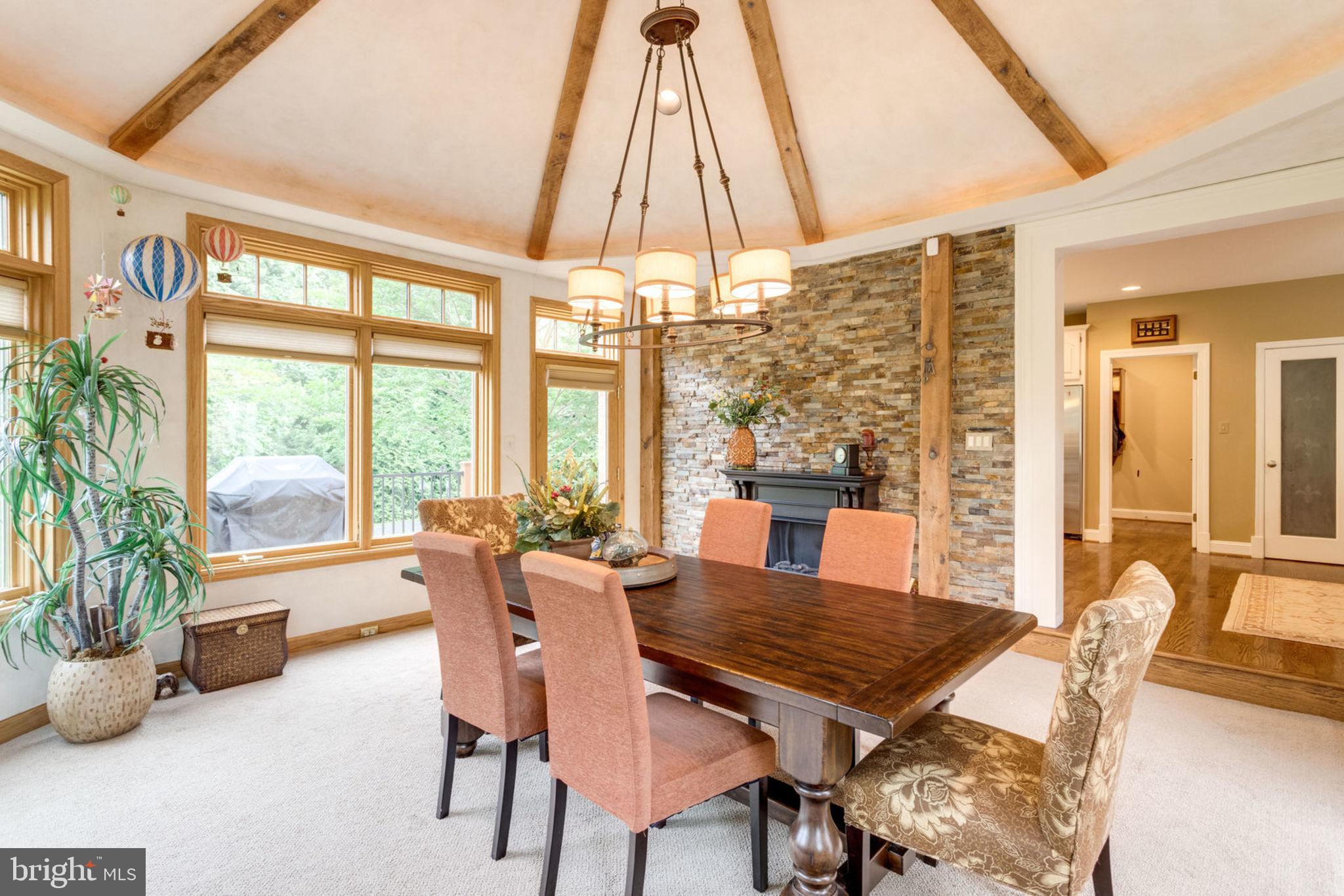 HUNTERS PLACE - Residential