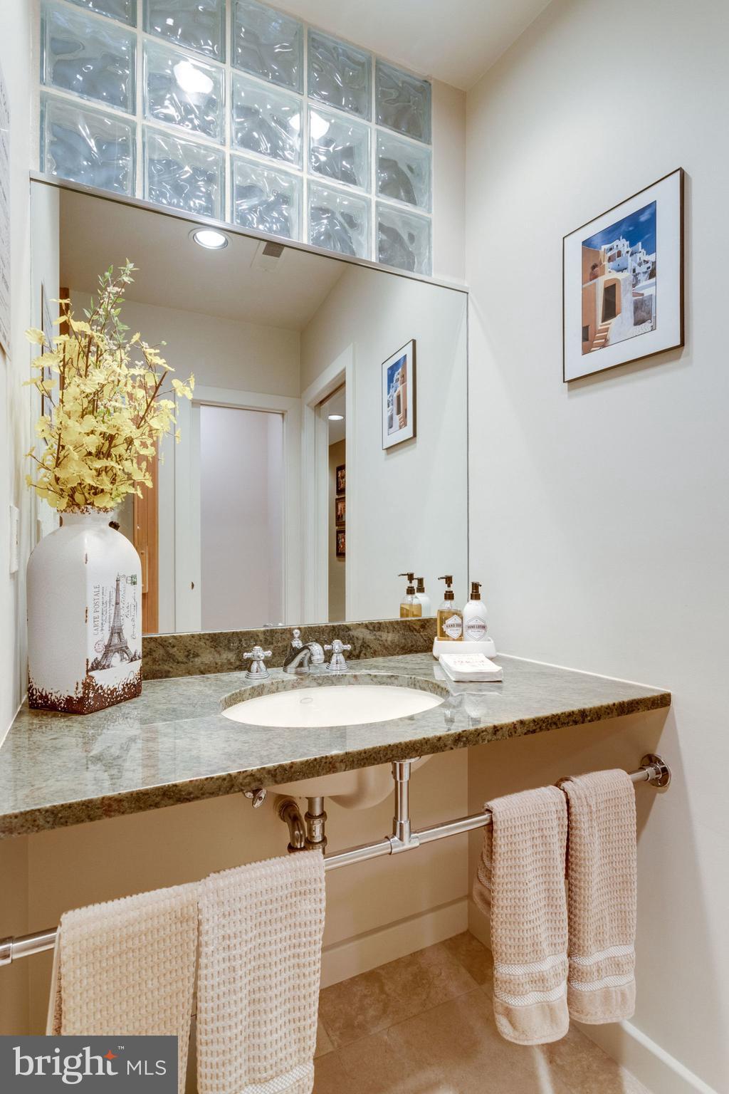 HUNTERS PLACE - Residential