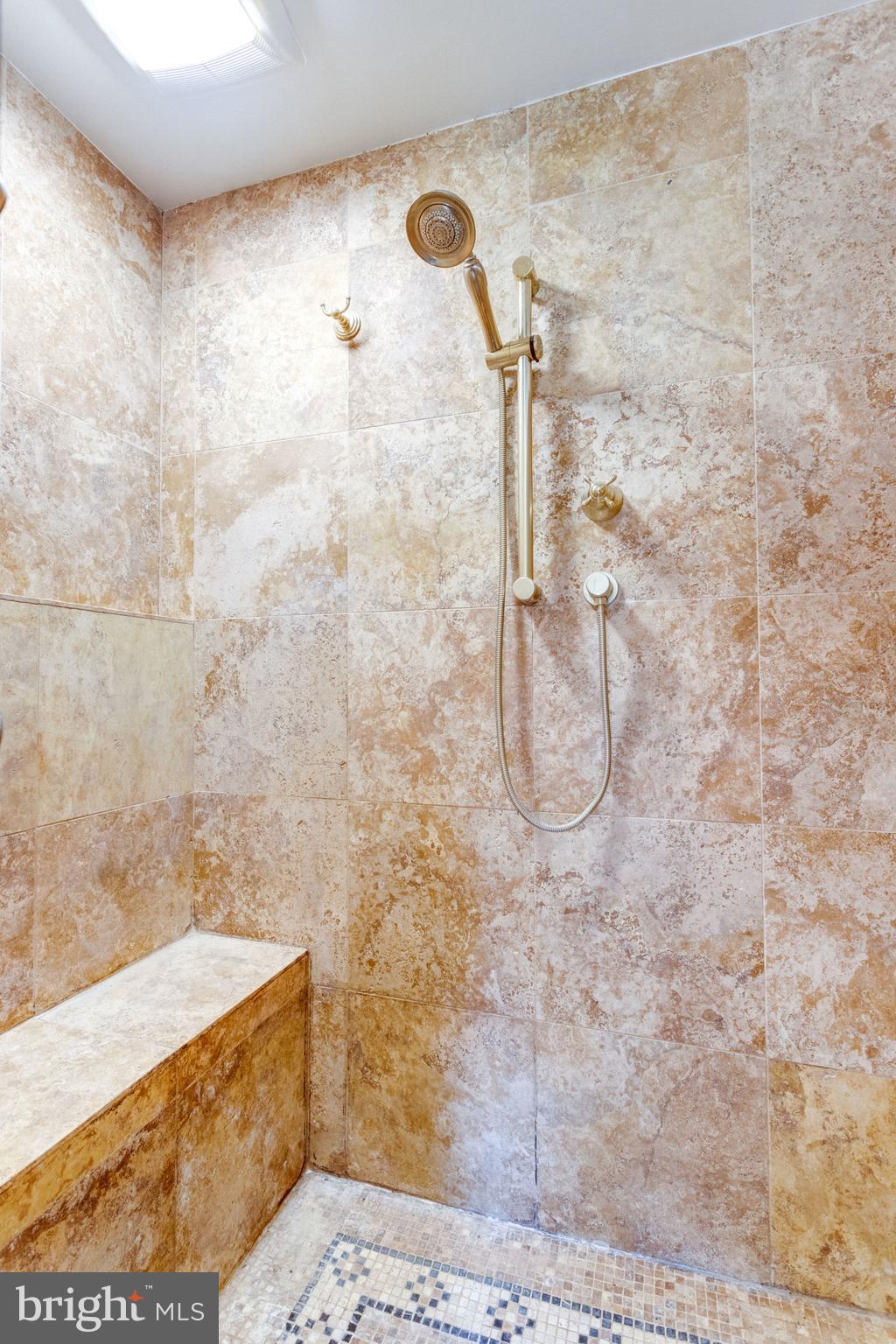 HUNTERS PLACE - Residential