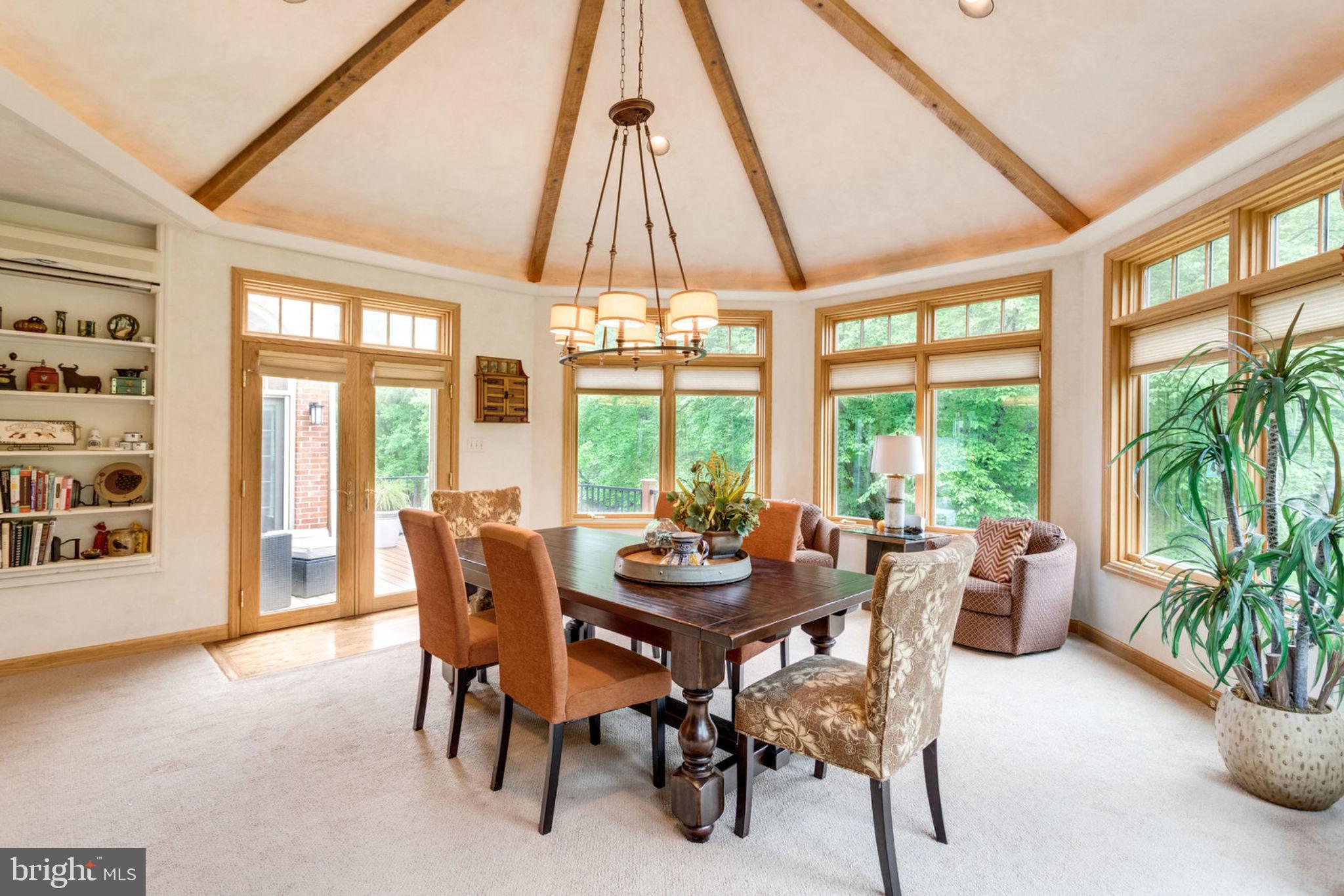 HUNTERS PLACE - Residential