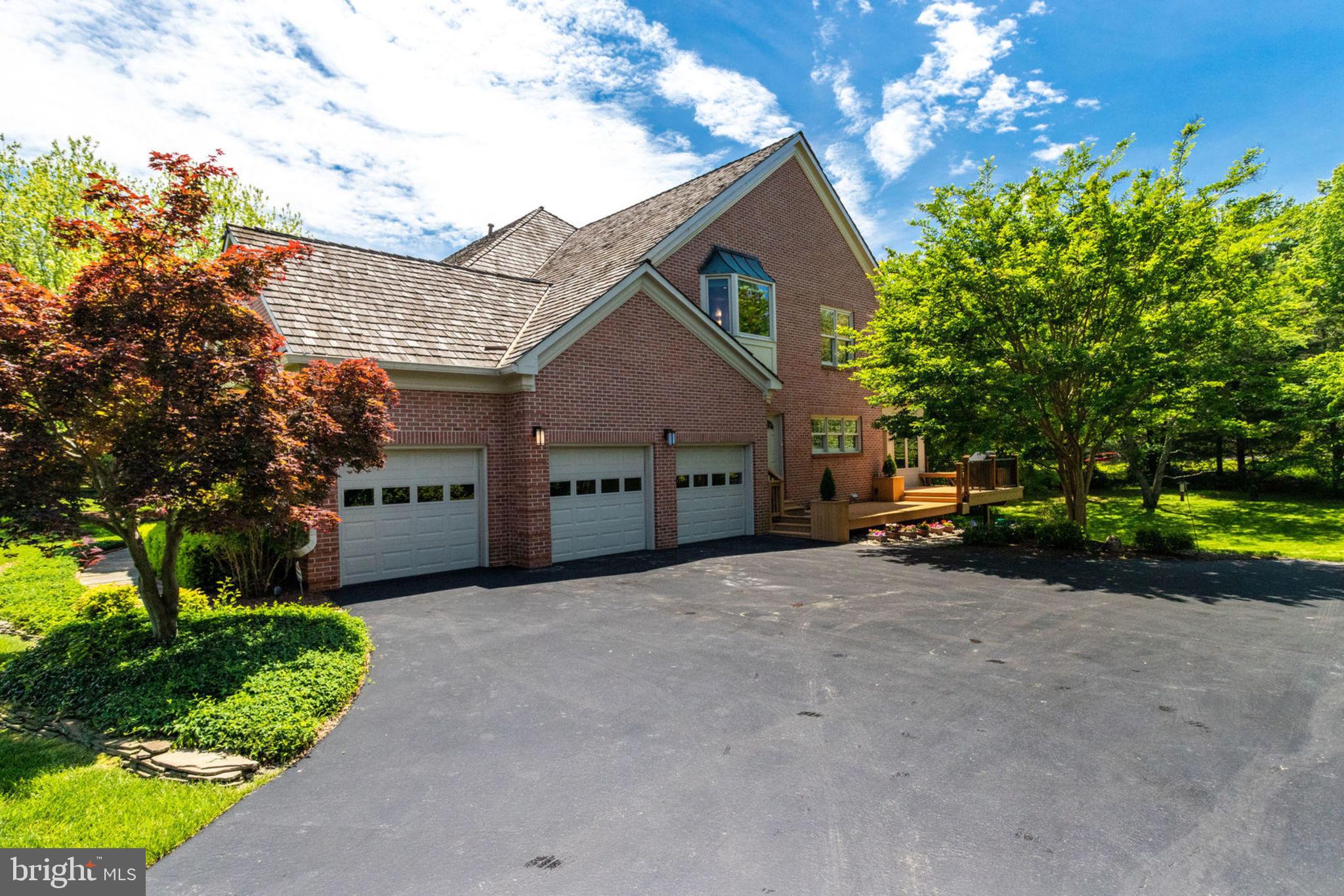 HUNTERS PLACE - Residential