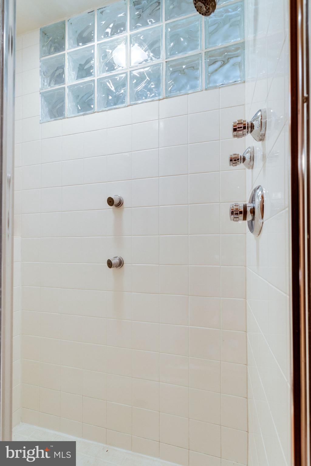 HUNTERS PLACE - Residential