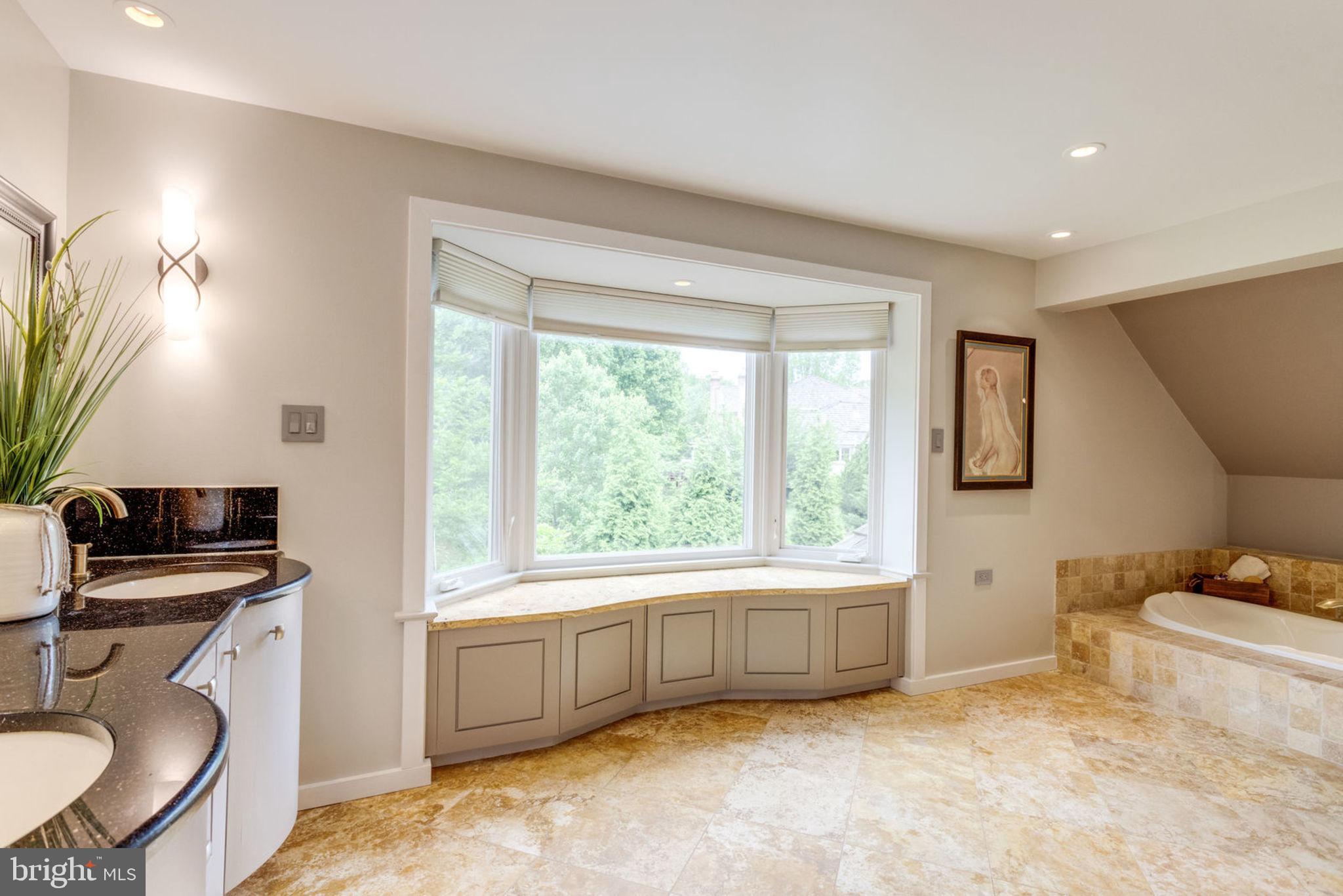 HUNTERS PLACE - Residential