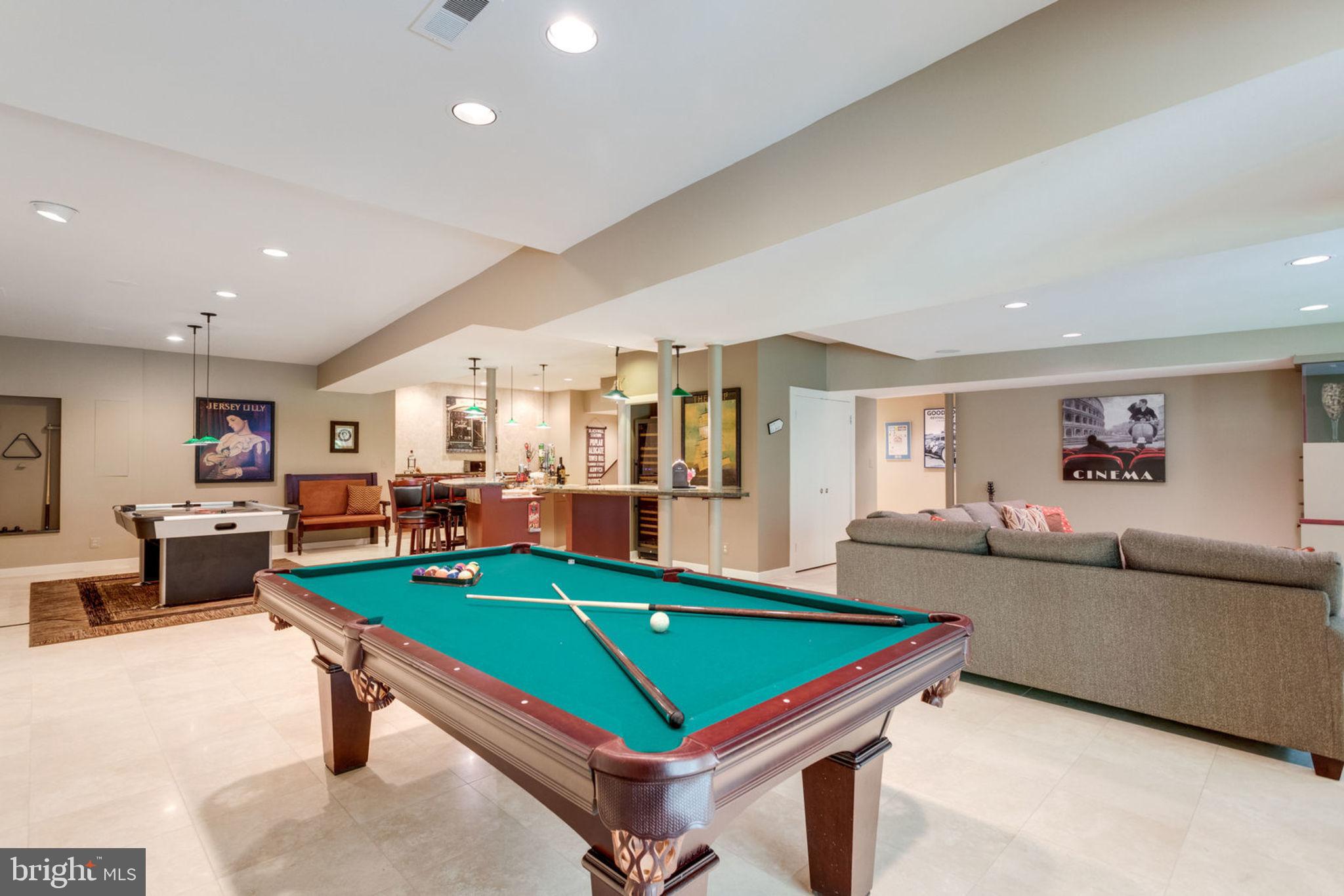 HUNTERS PLACE - Residential