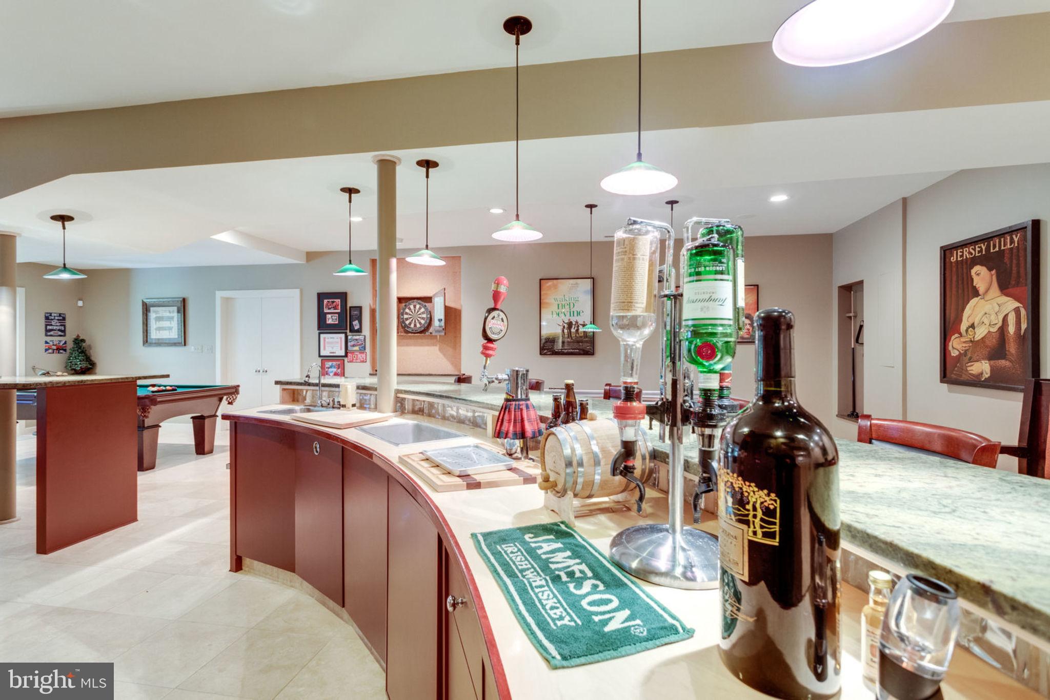 HUNTERS PLACE - Residential