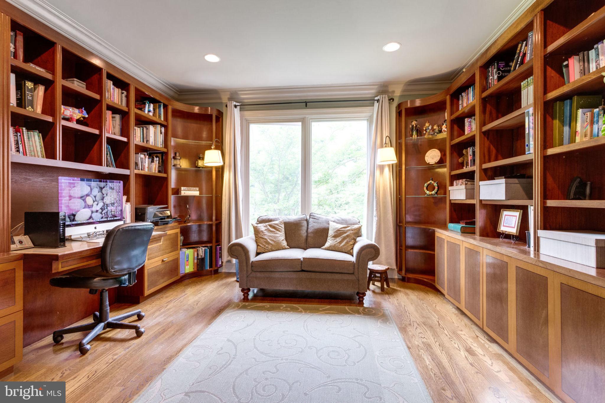 HUNTERS PLACE - Residential