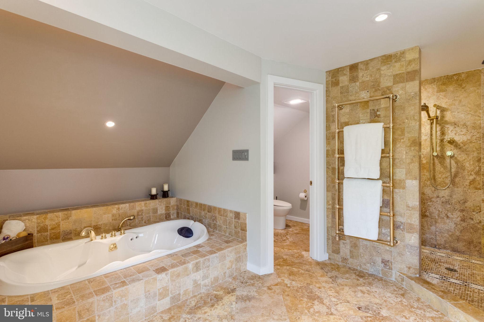 HUNTERS PLACE - Residential