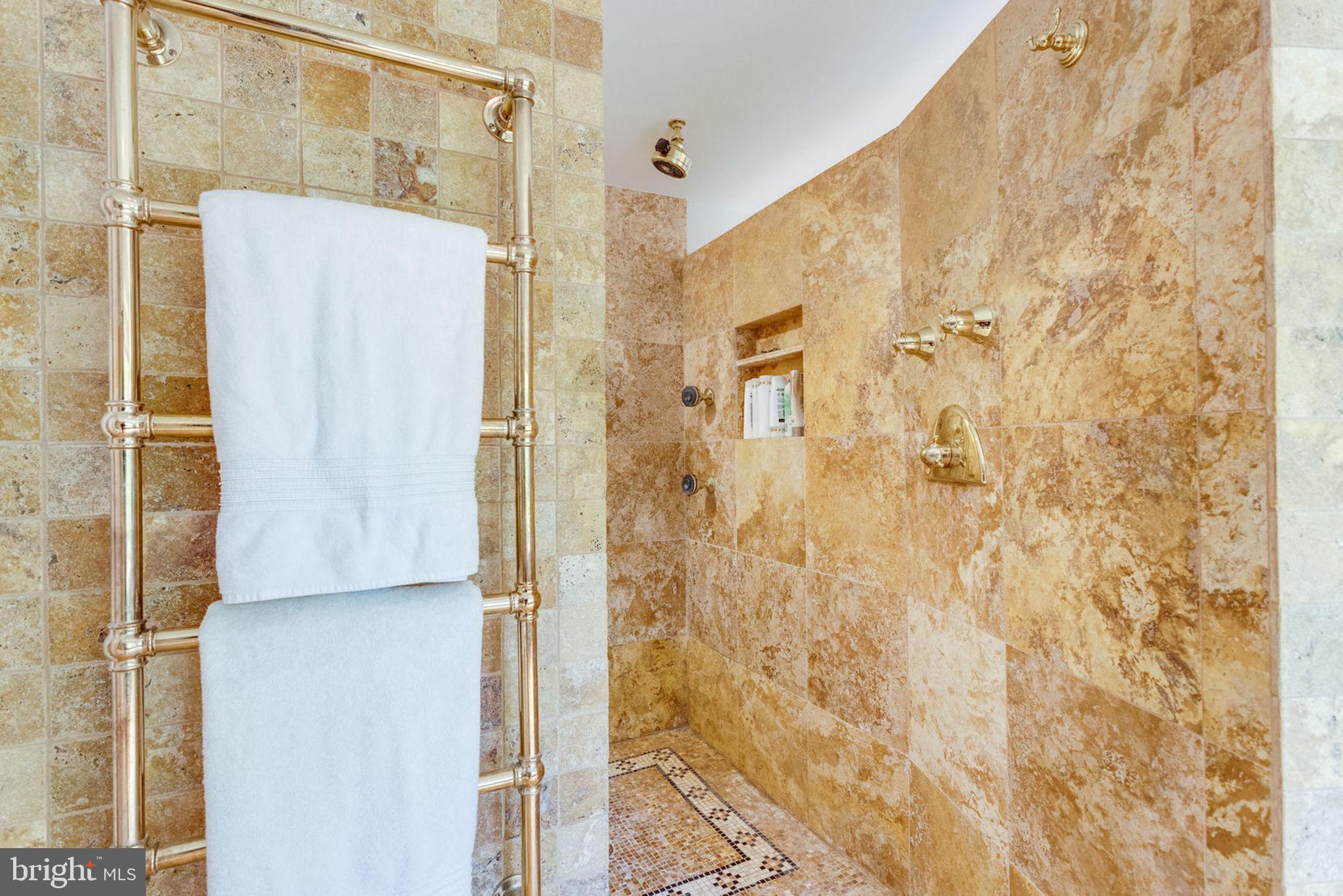 HUNTERS PLACE - Residential