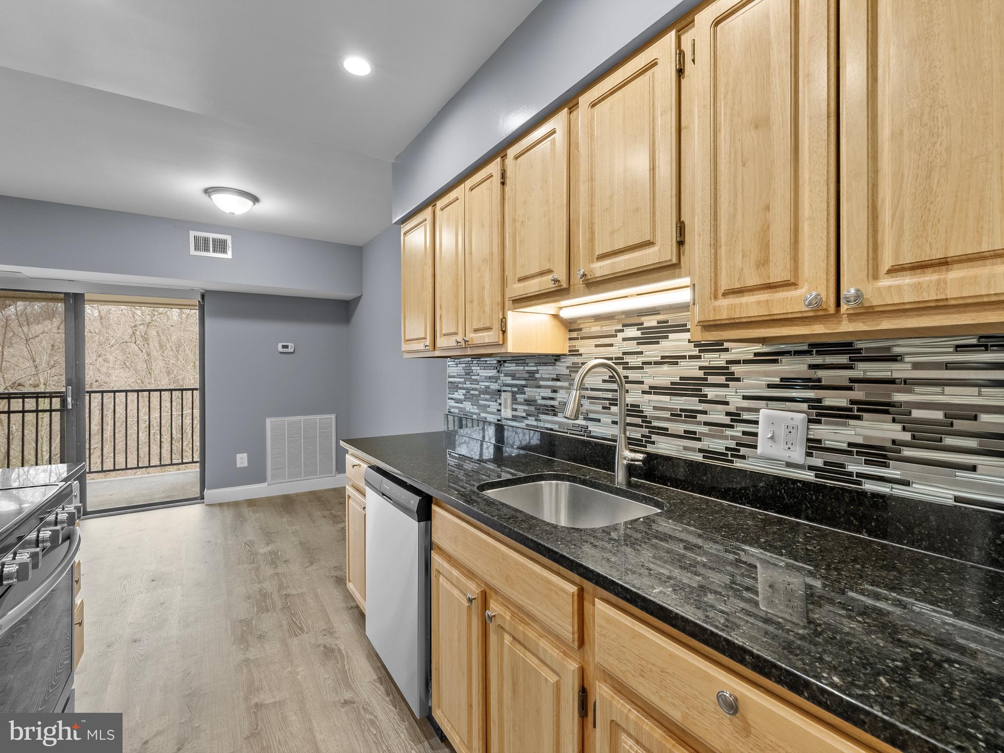 SHADOWOOD - Residential Lease