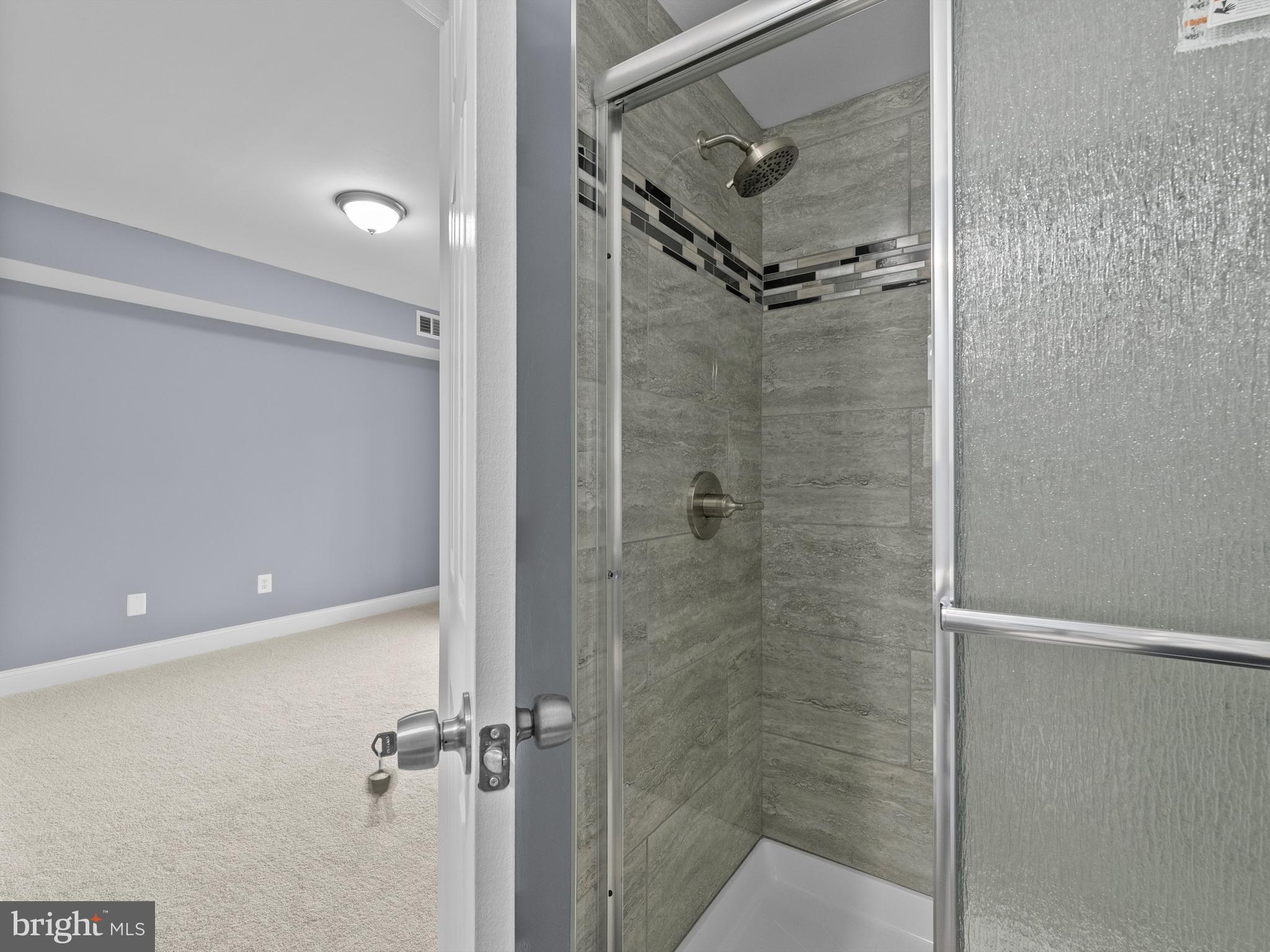 SHADOWOOD - Residential Lease