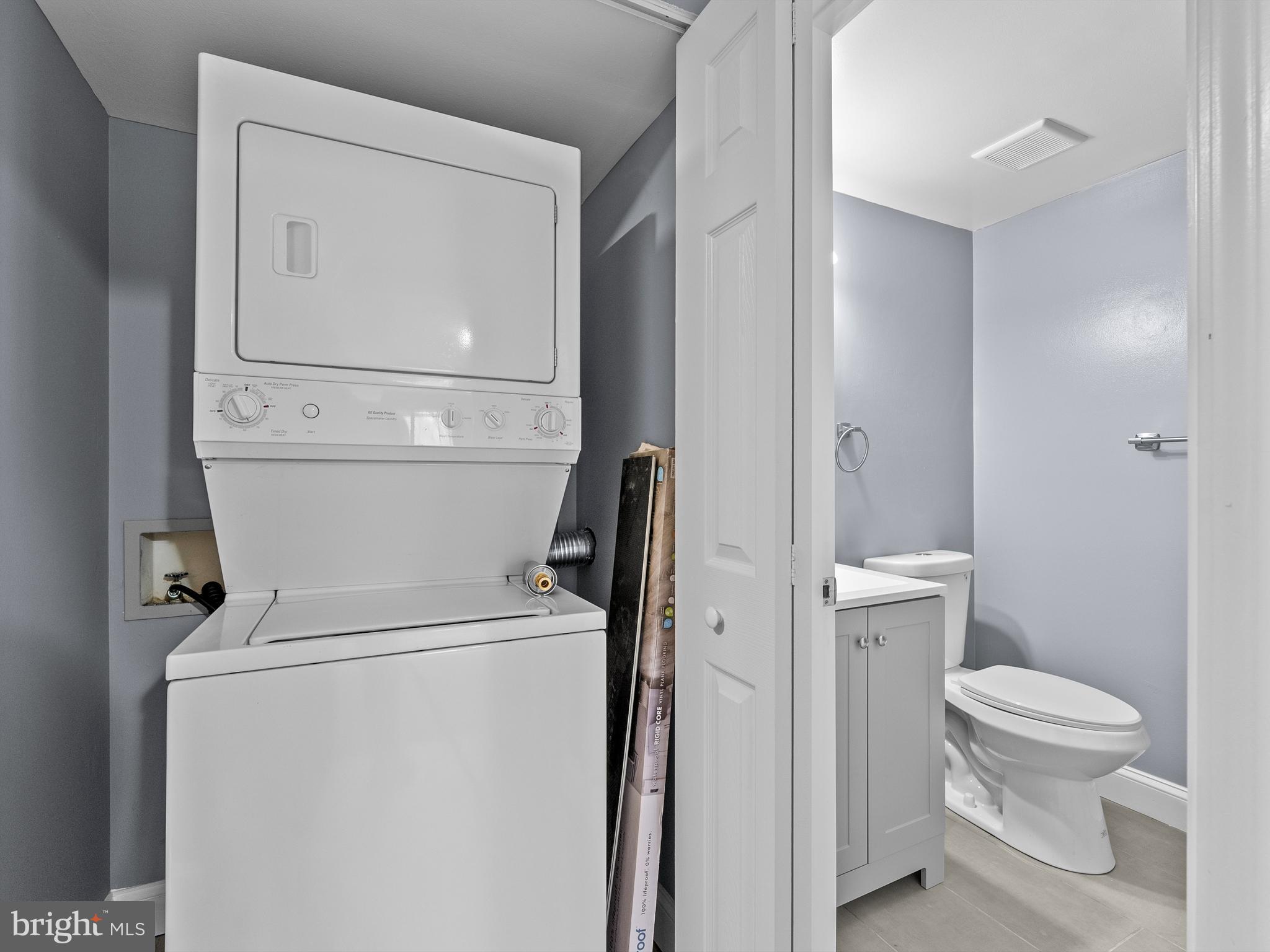 SHADOWOOD - Residential Lease