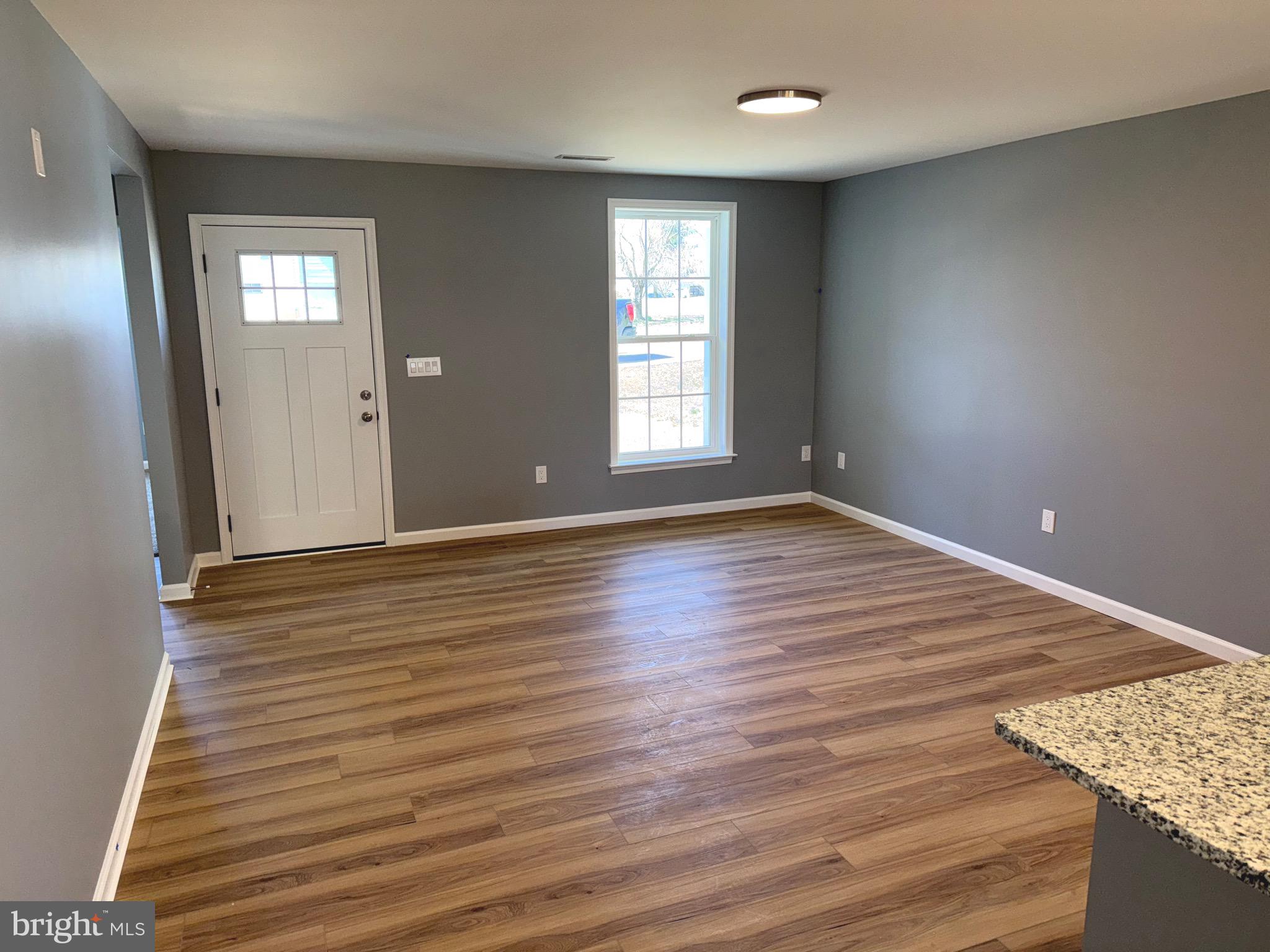 HILLCREST - Residential