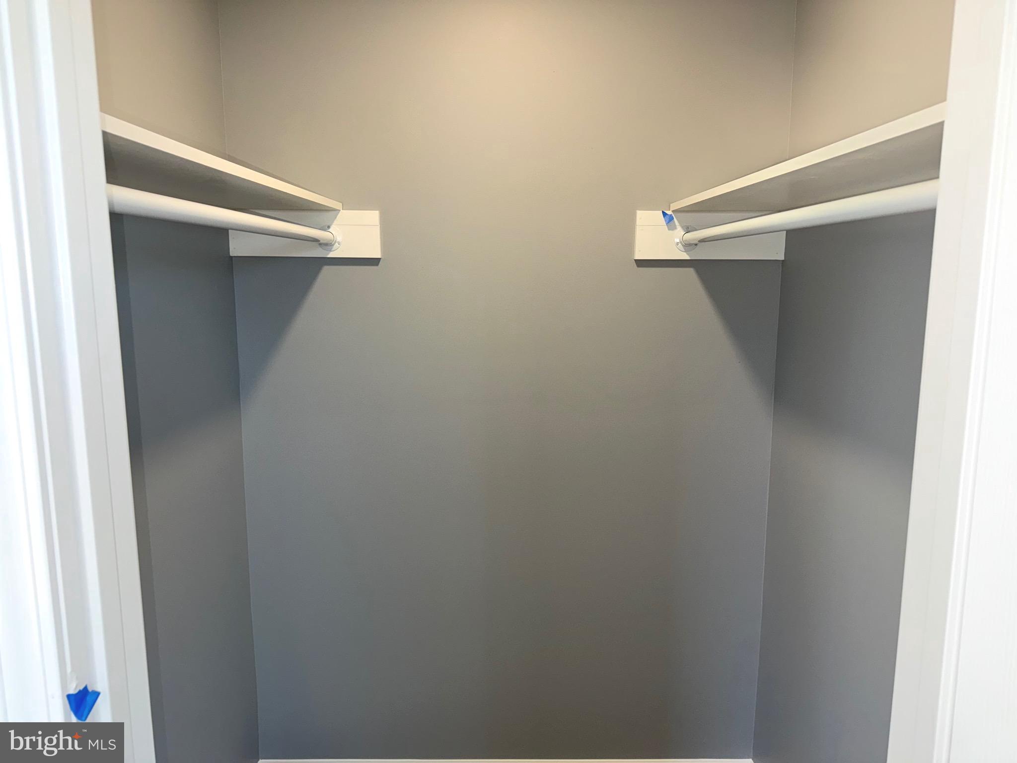 HILLCREST - Residential