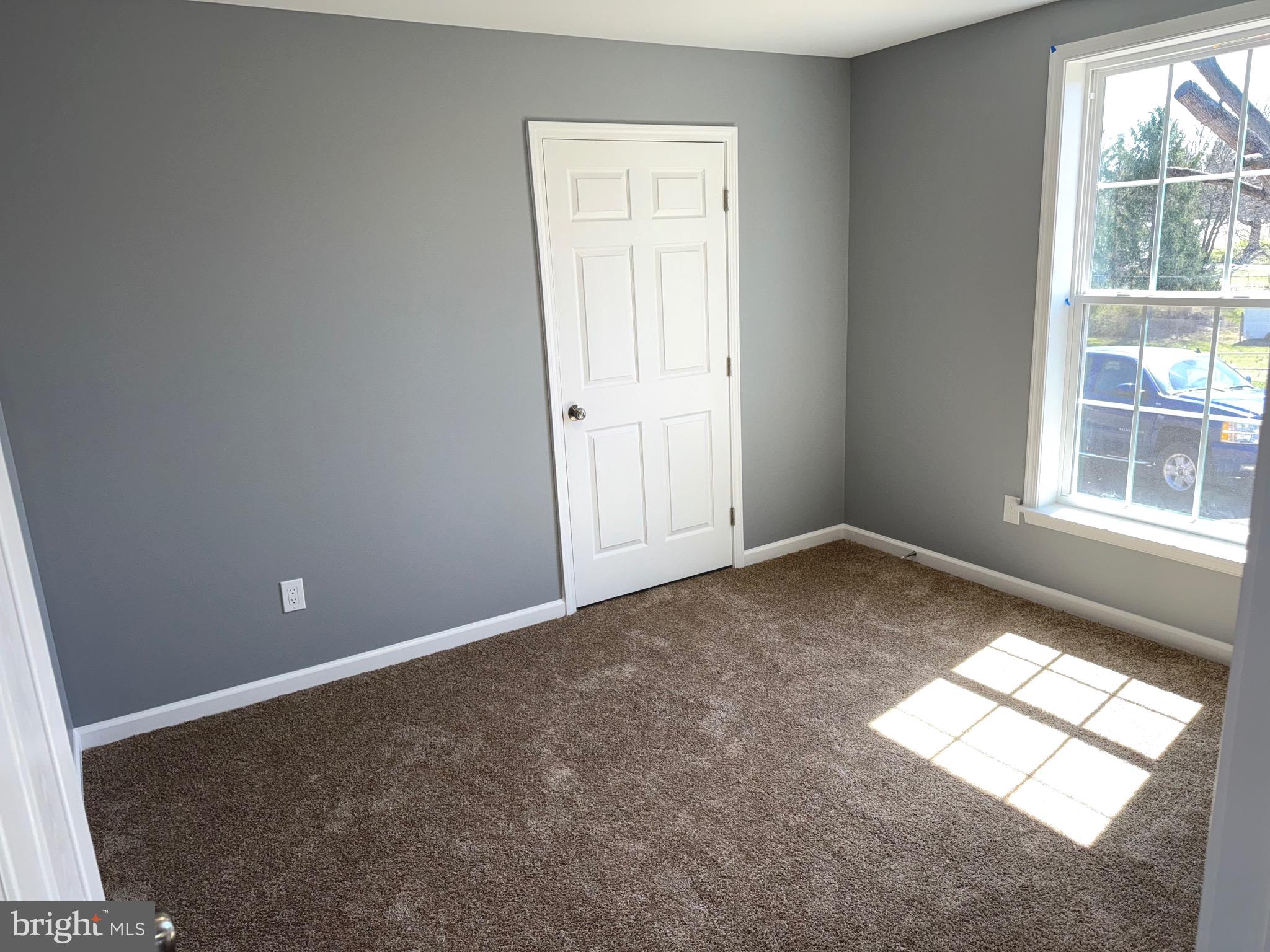 HILLCREST - Residential