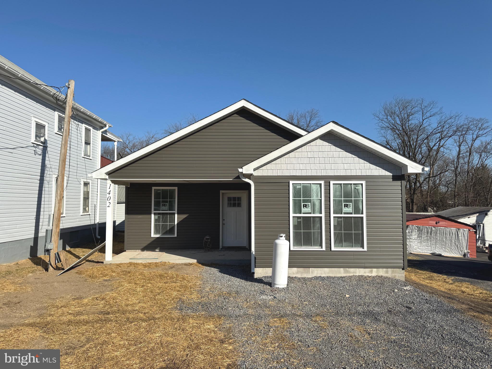 HILLCREST - Residential