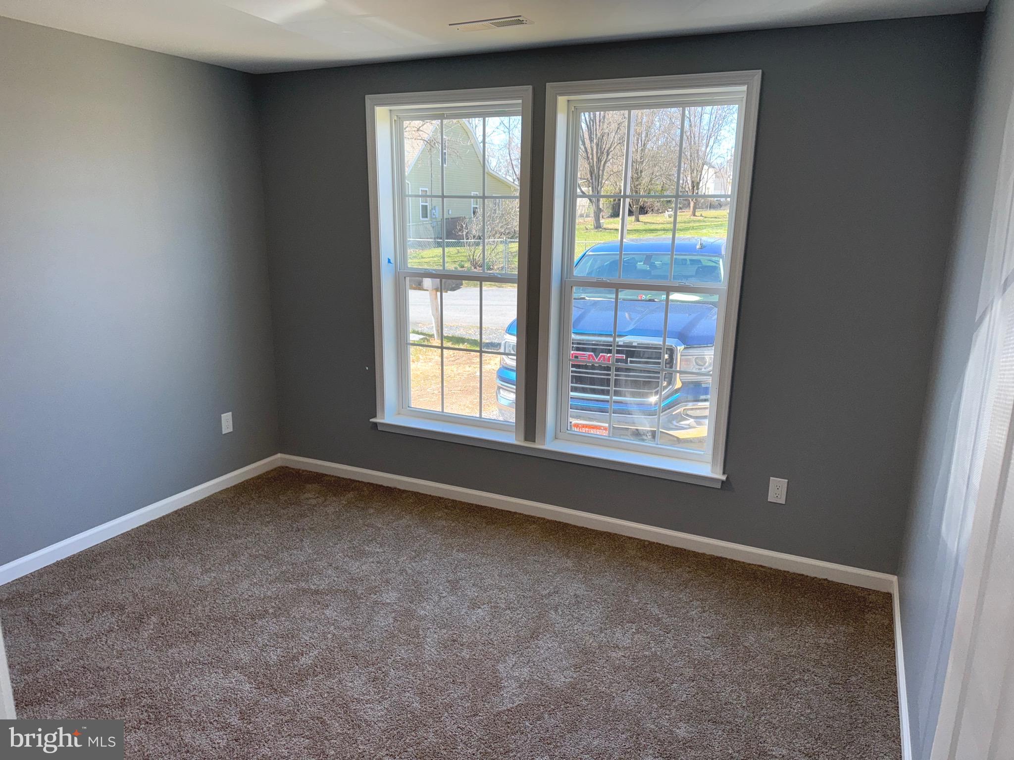 HILLCREST - Residential