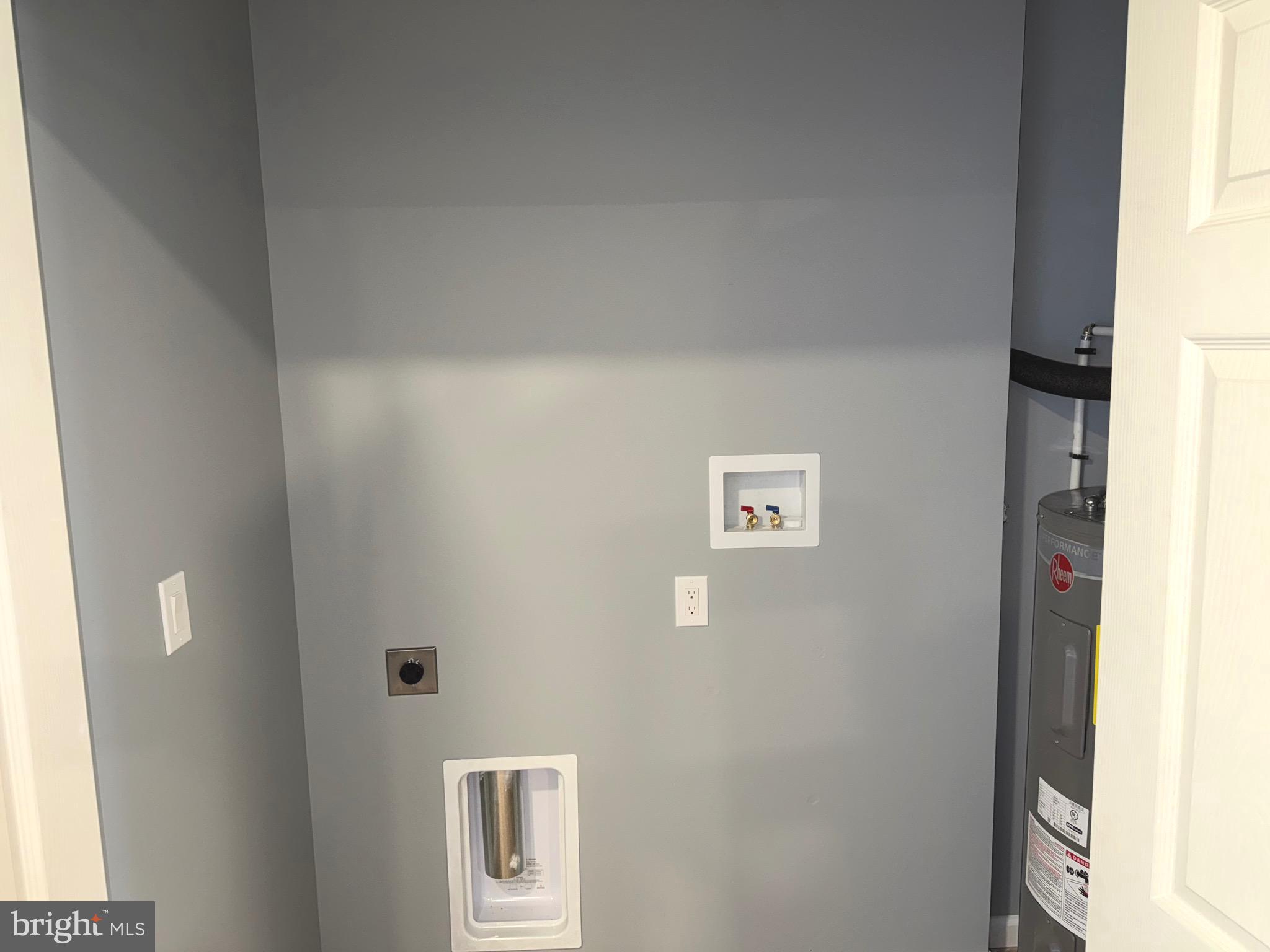 HILLCREST - Residential