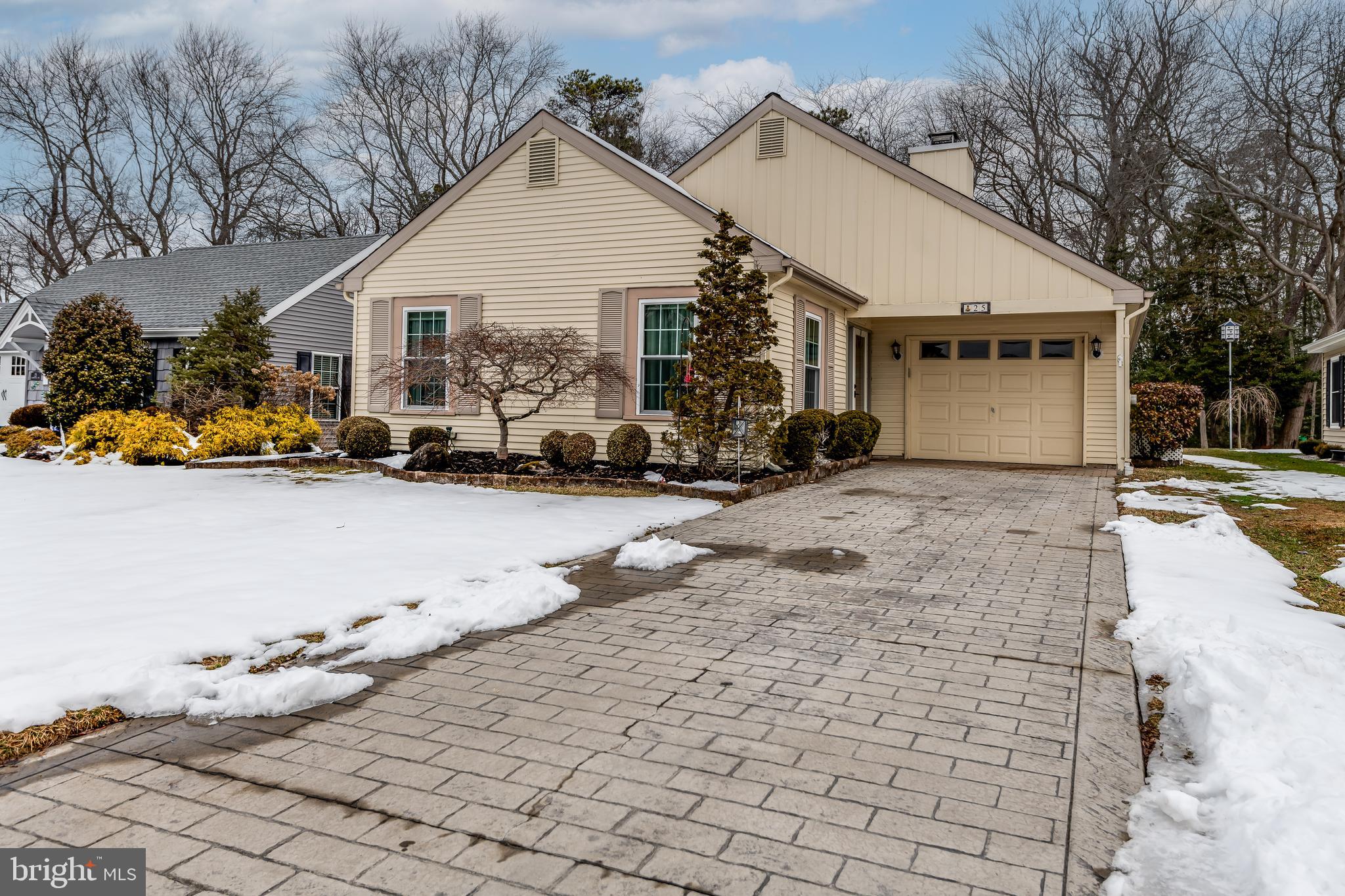 LEISURETOWNE - Residential