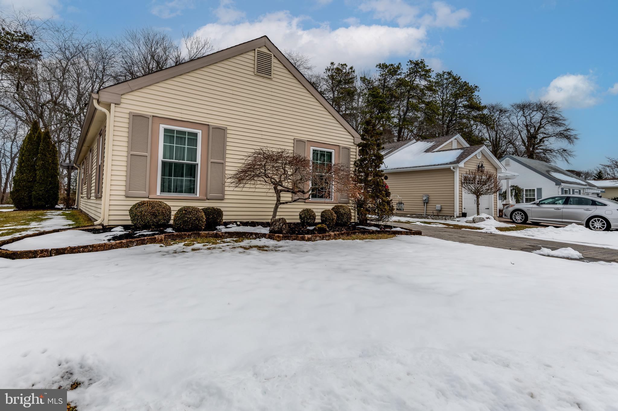 LEISURETOWNE - Residential