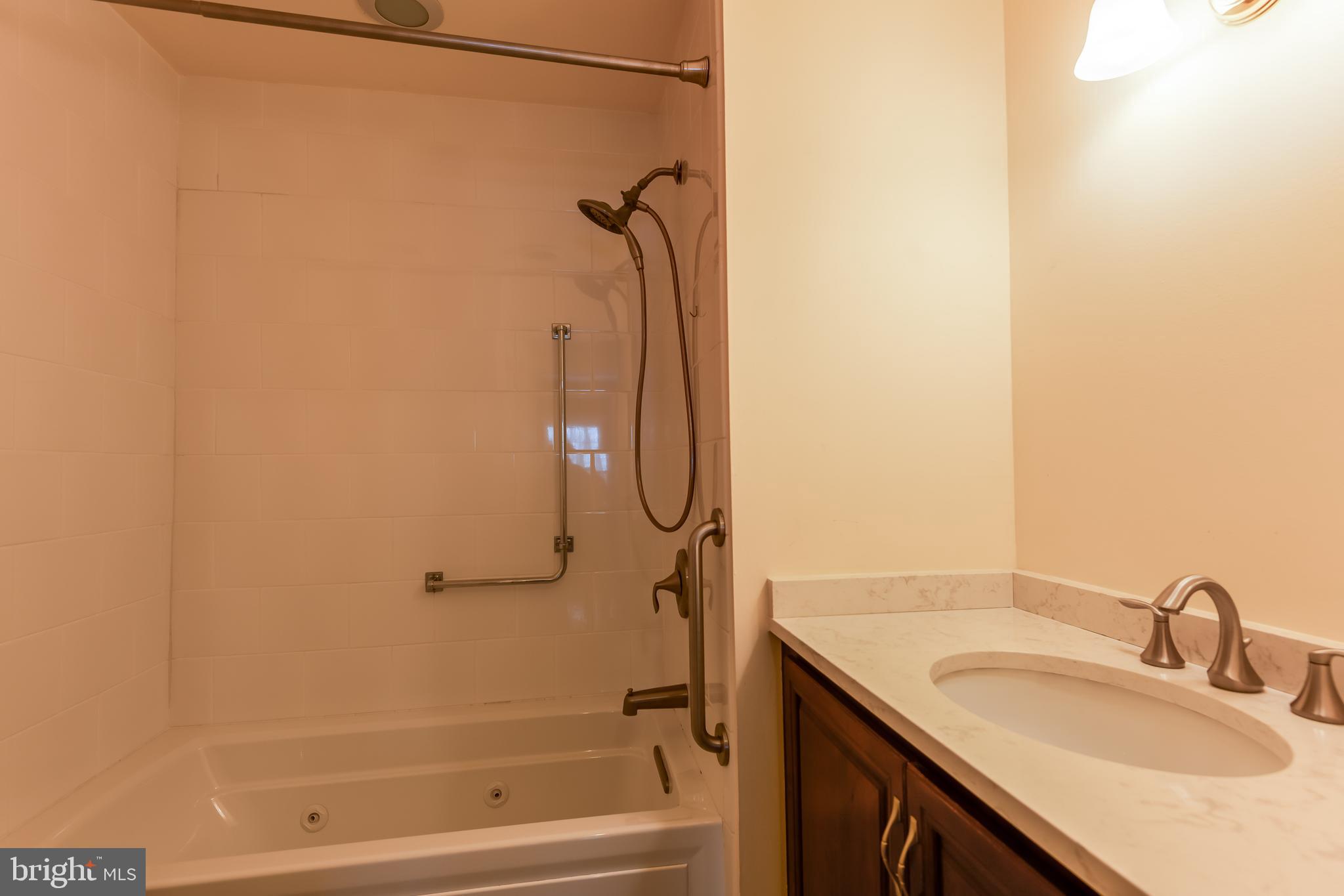 LEISURETOWNE - Residential