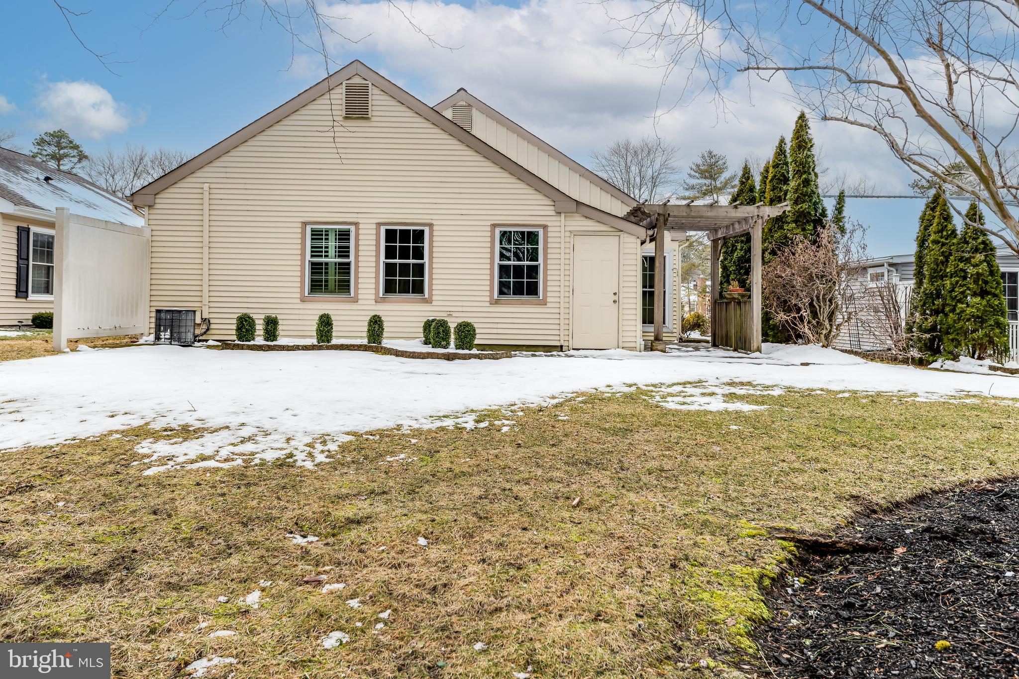 LEISURETOWNE - Residential