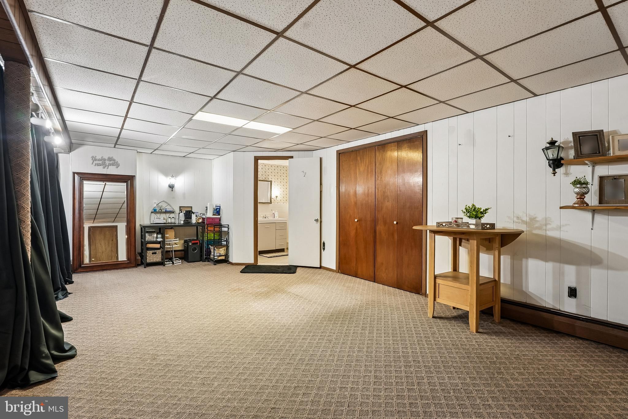 DAWSON MANOR - Residential