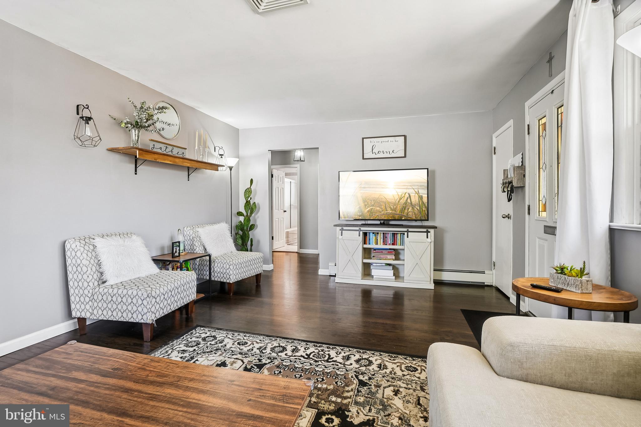 DAWSON MANOR - Residential