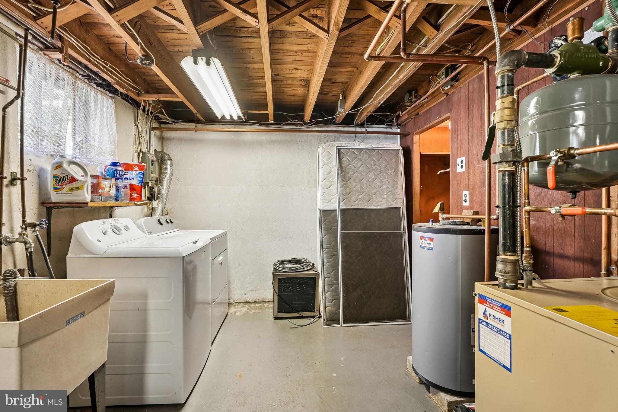 DAWSON MANOR - Residential