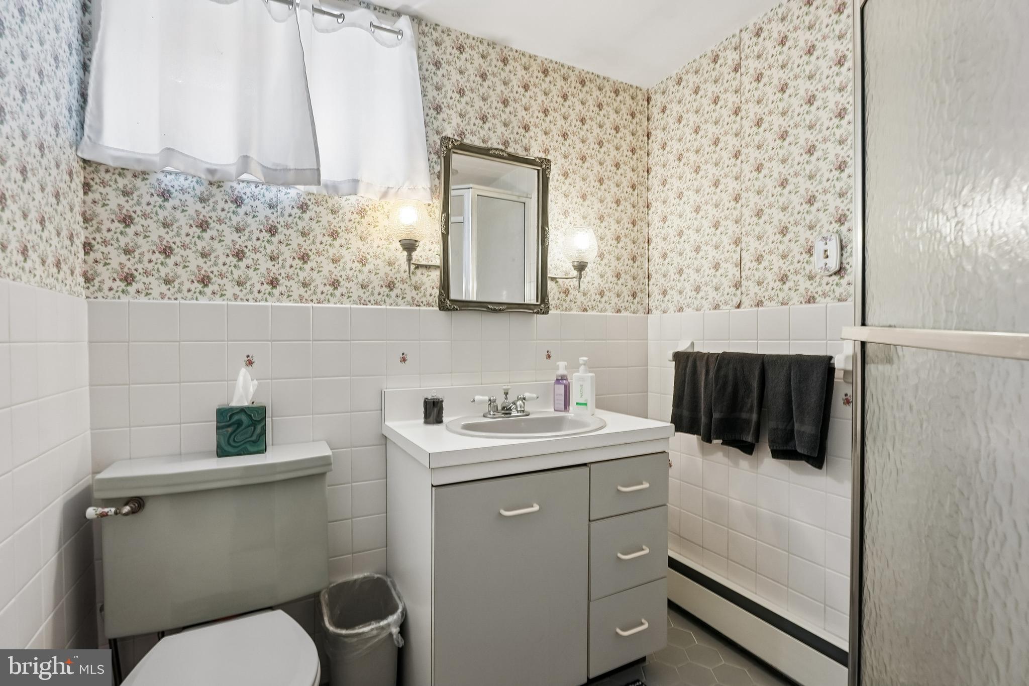 DAWSON MANOR - Residential