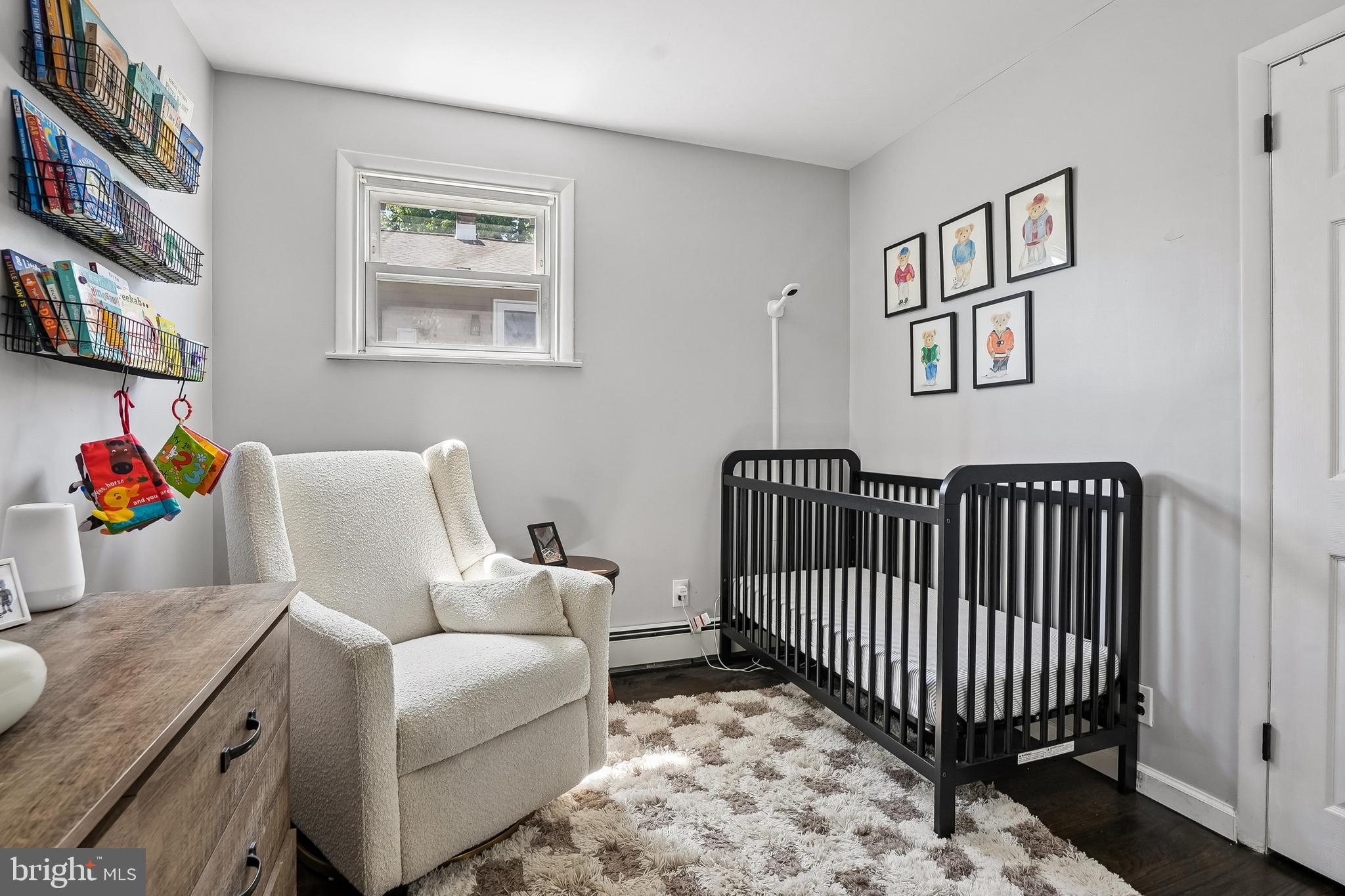 DAWSON MANOR - Residential