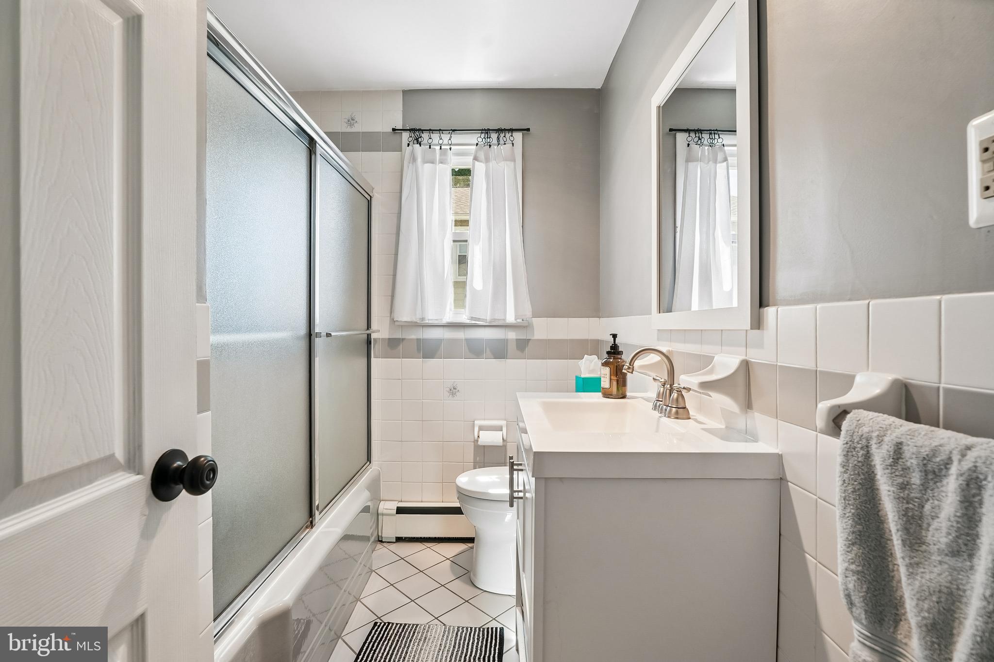 DAWSON MANOR - Residential