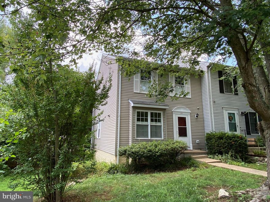 3 bedroom 3 and 1/2 bath end unit. 2 parking spots along visitor parking spots. Tenant pays all utilities.  Garbage is included.  $1800 per month with a $1800 deposit. Application fee $40 per applicant. You can apply on Brokers website. Per owners request. No pets allowed. Credit score of 650 or higher.