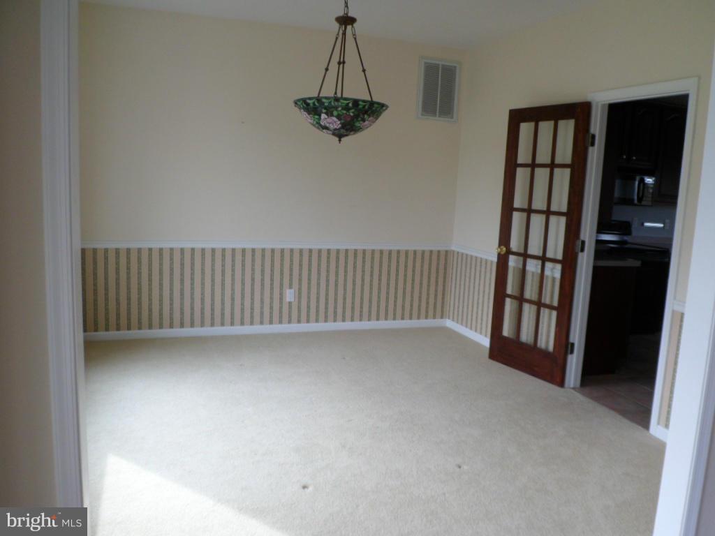 LANDINGS AT PINEY POINT - Residential Lease