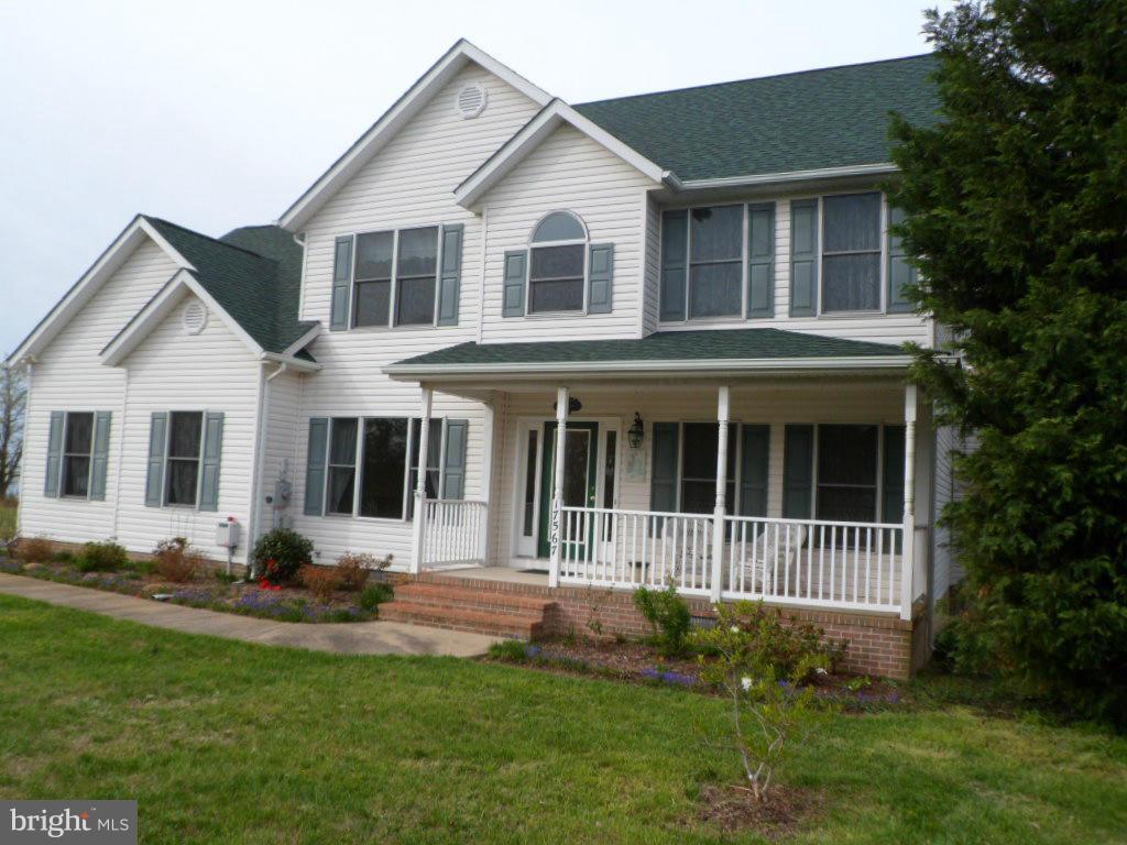 LANDINGS AT PINEY POINT - Residential Lease