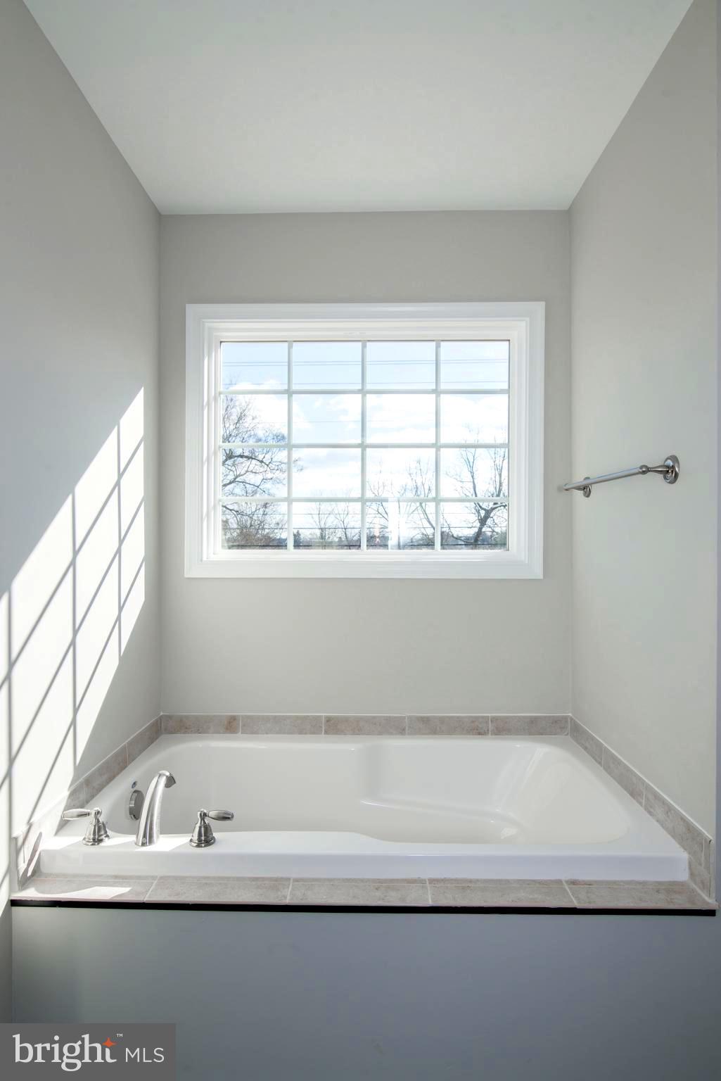 RED HILL - Residential