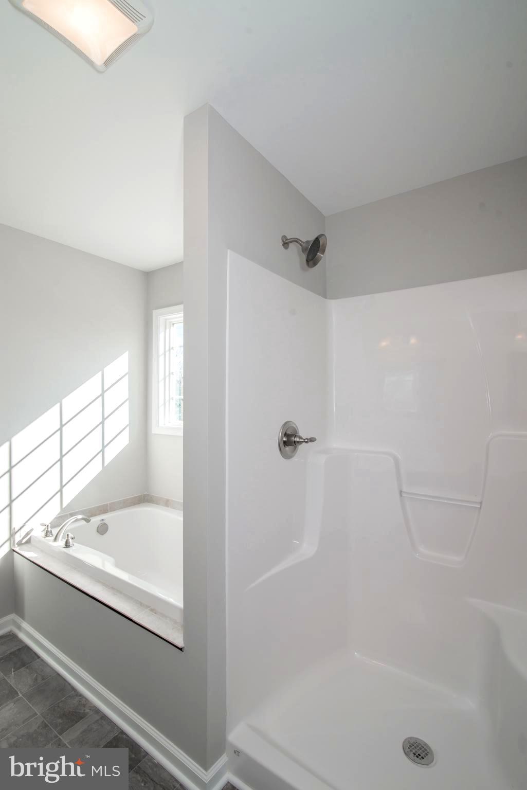 RED HILL - Residential