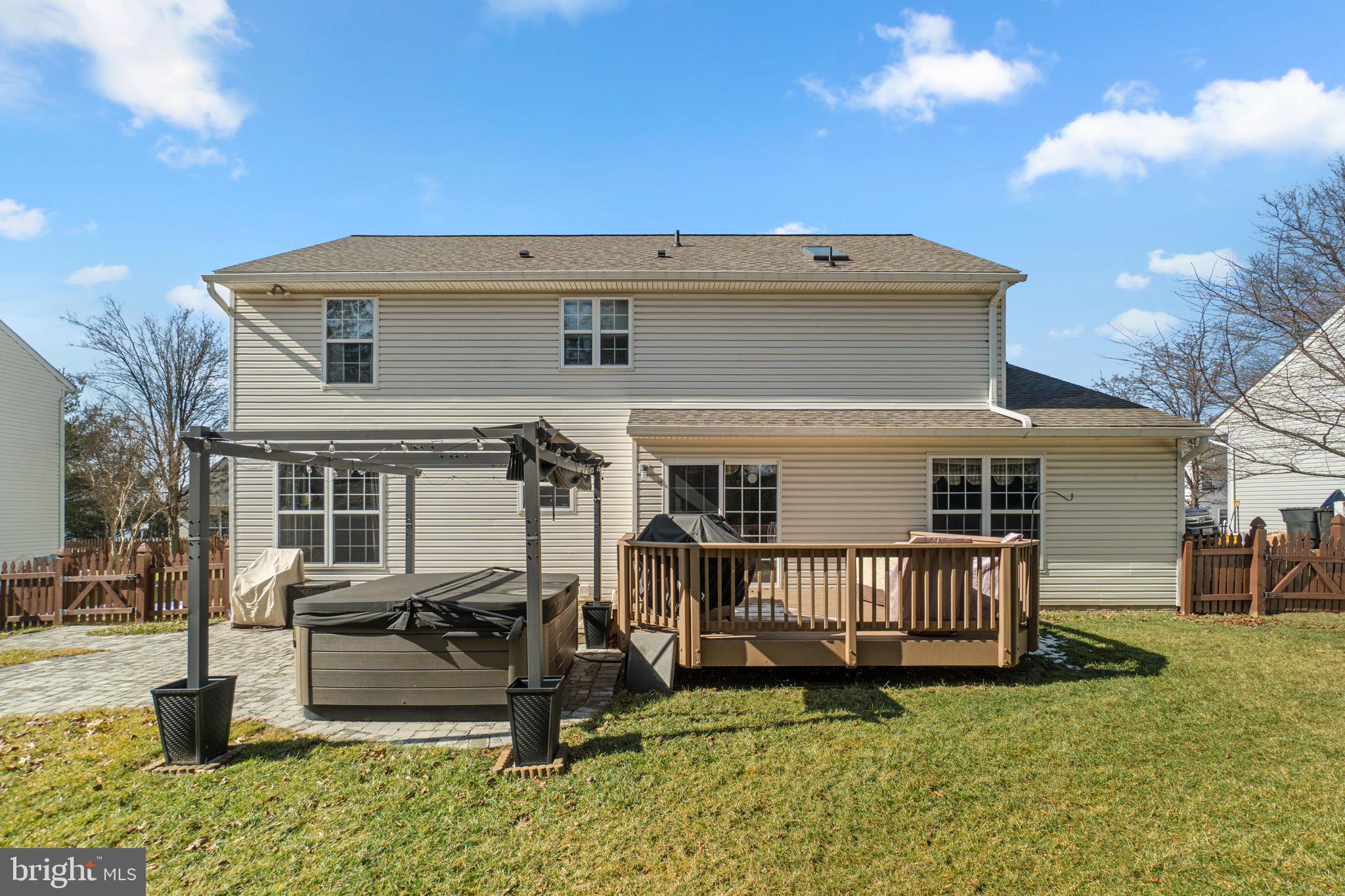 THE MEADOWS - Residential