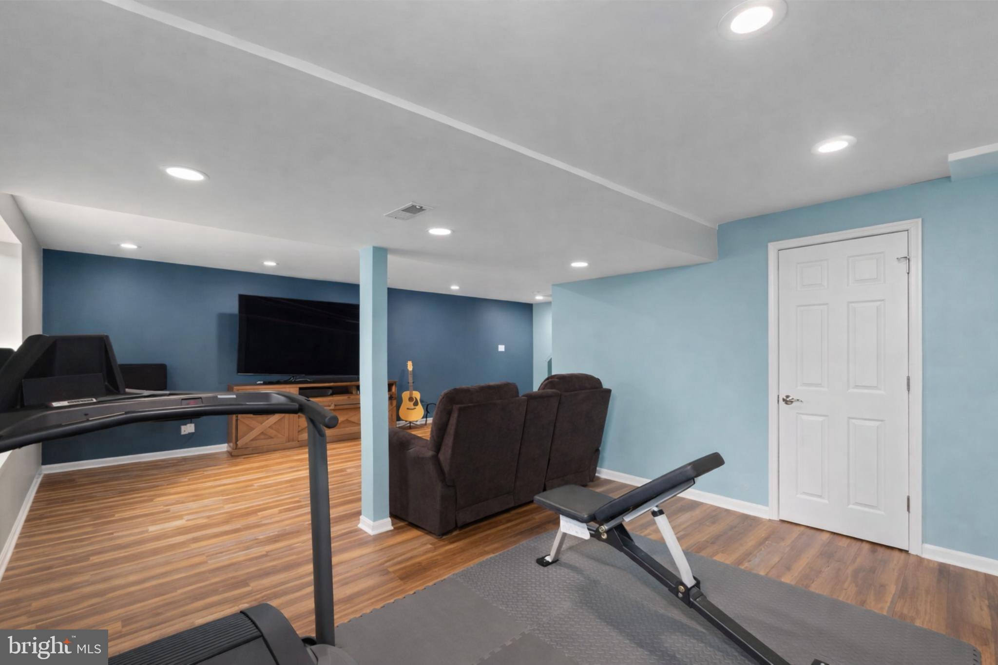 THE MEADOWS - Residential