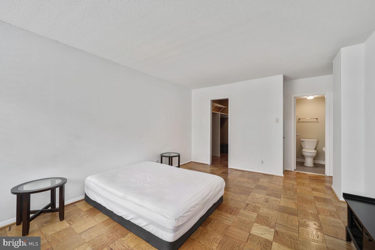 FRIENDSHIP HEIGHTS - Residential Lease