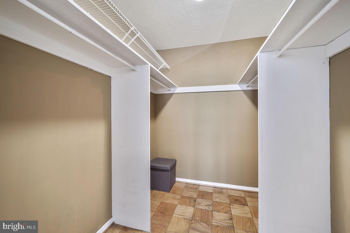 FRIENDSHIP HEIGHTS - Residential Lease