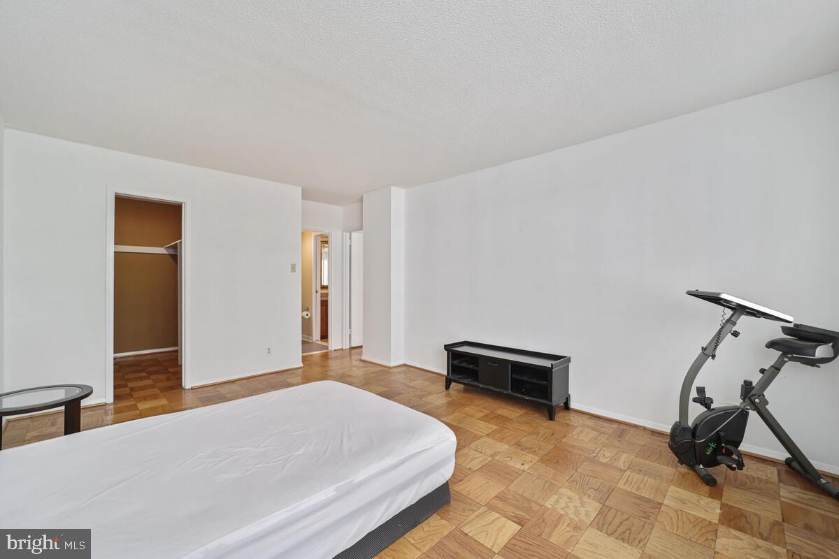 FRIENDSHIP HEIGHTS - Residential Lease