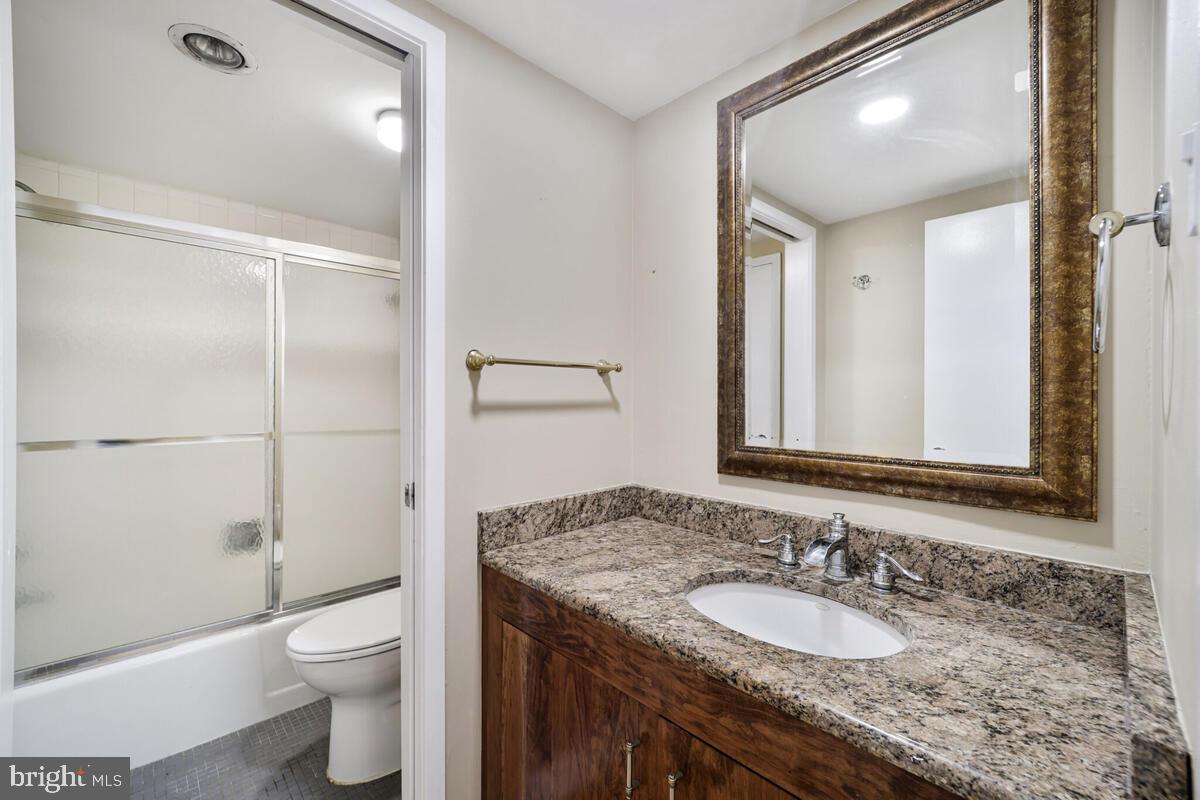 FRIENDSHIP HEIGHTS - Residential Lease