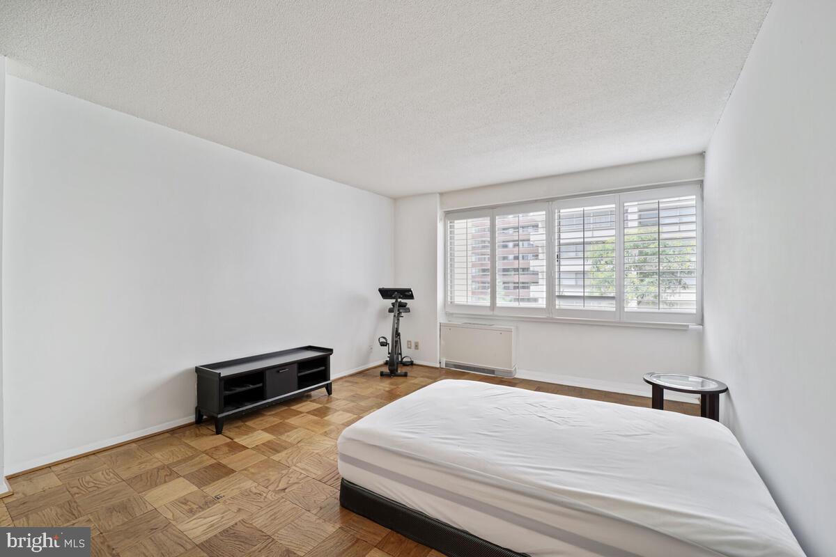 FRIENDSHIP HEIGHTS - Residential Lease