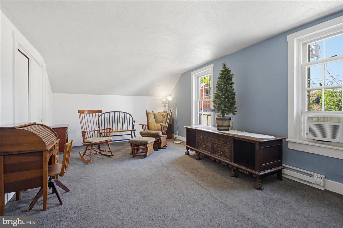 MANHEIM BOROUGH - Residential