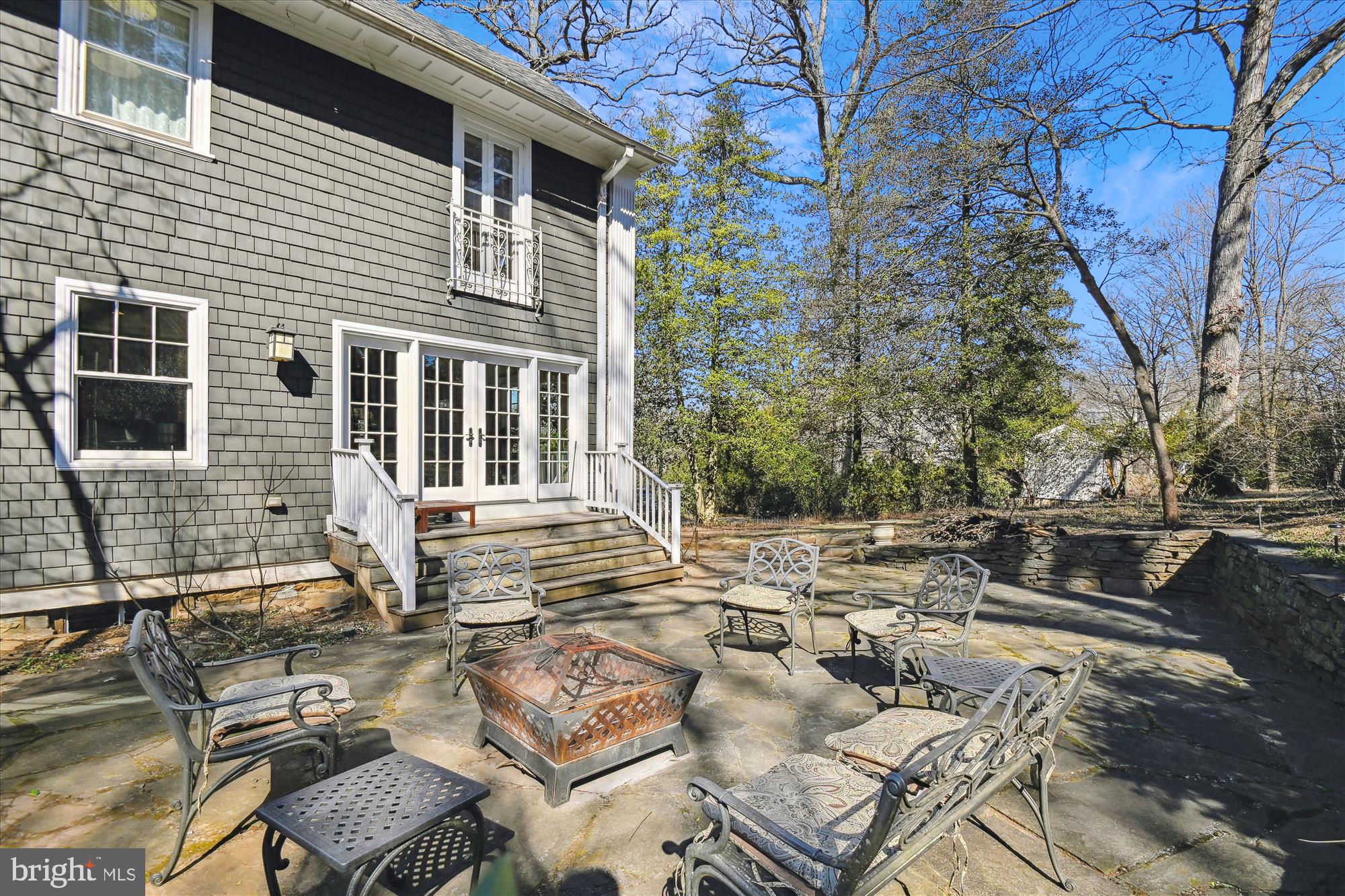 ROLAND PARK - Residential