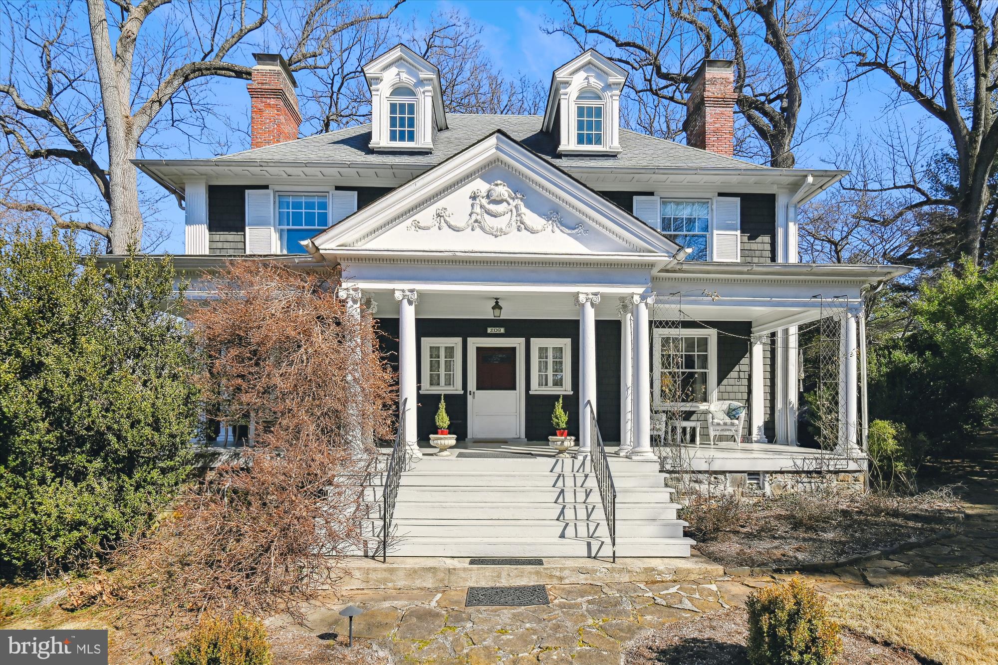 ROLAND PARK - Residential