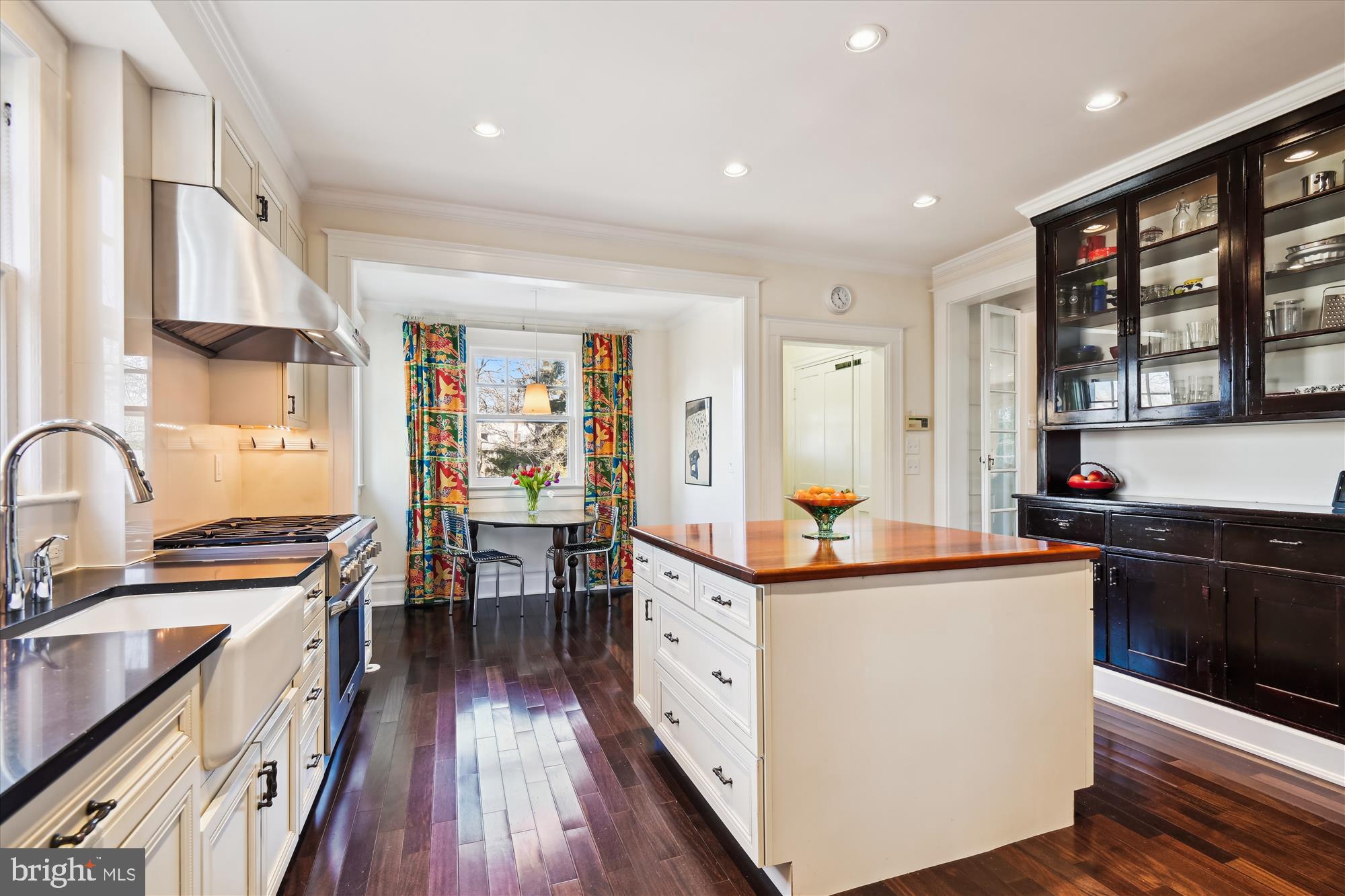 ROLAND PARK - Residential