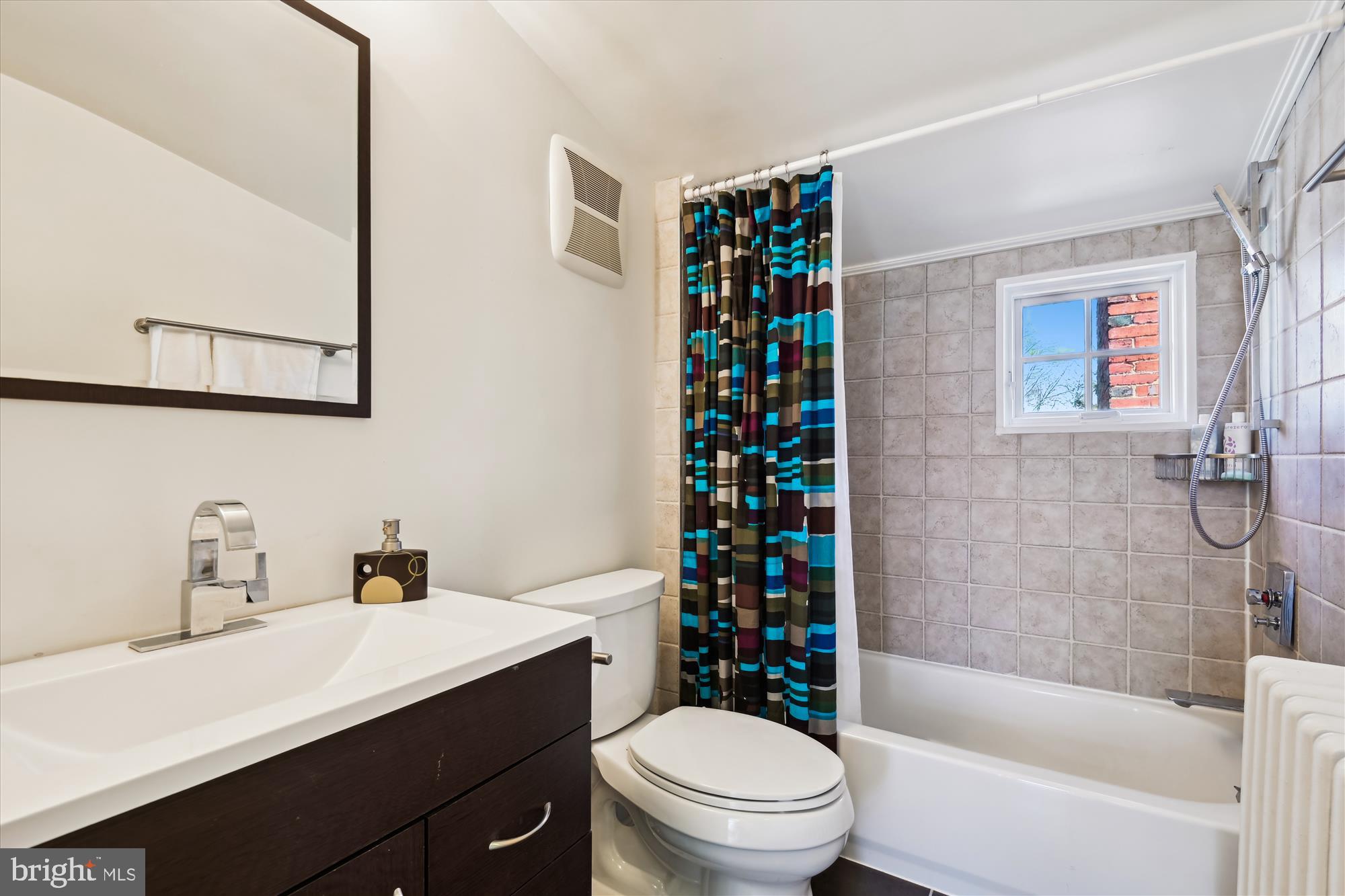 ROLAND PARK - Residential