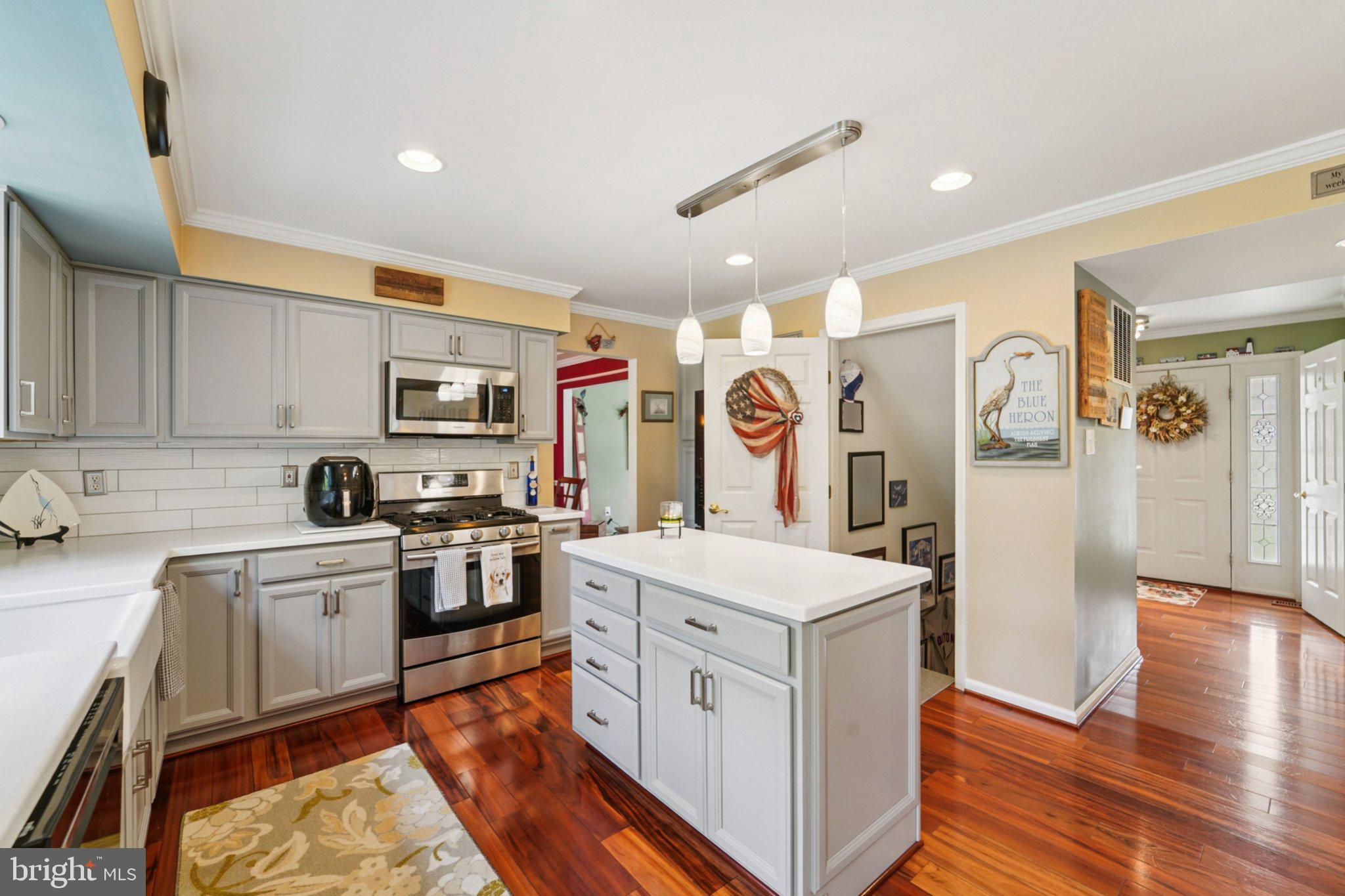 VILLAGE OF BYNUM RUN - Residential